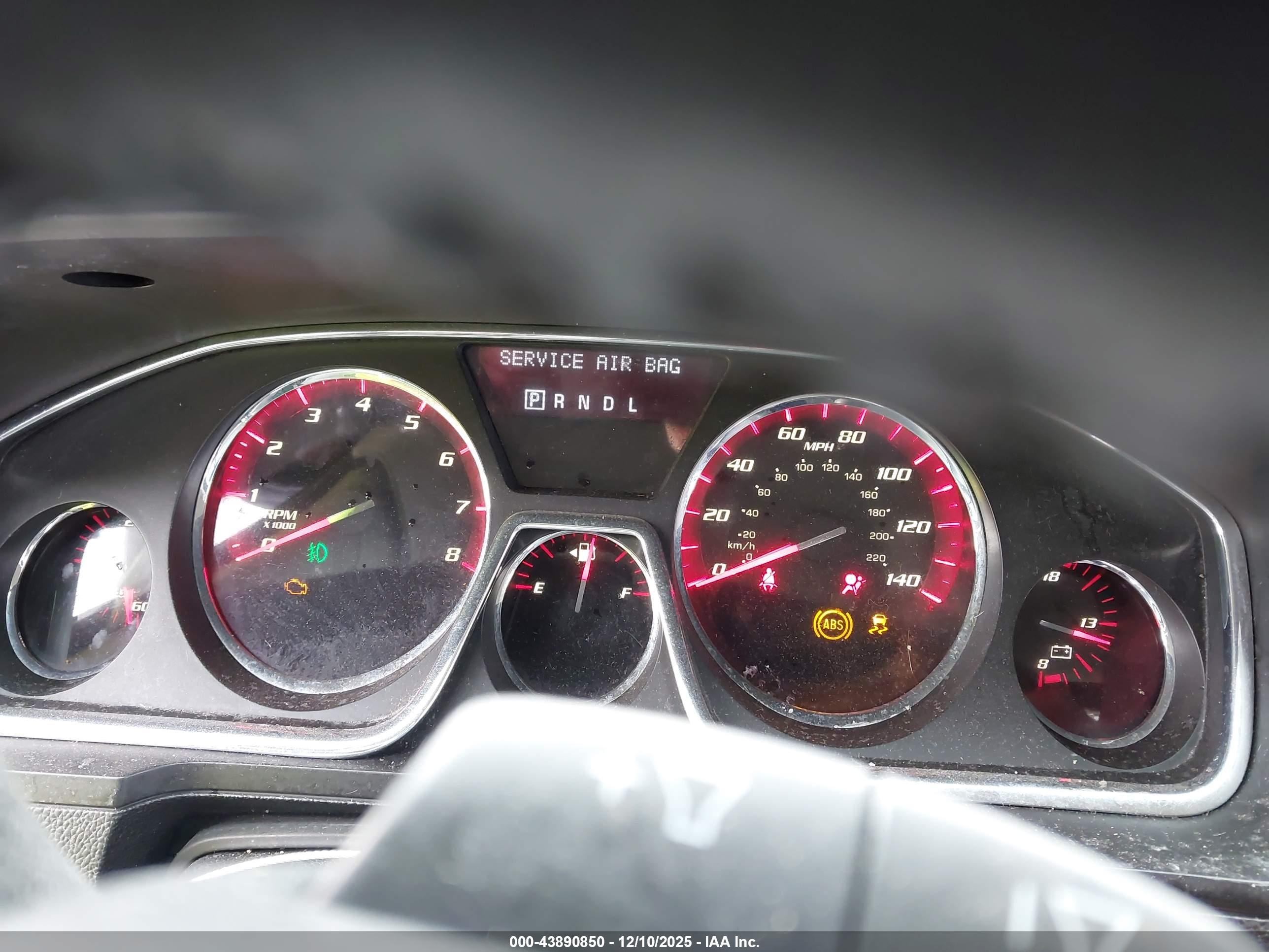 GMC ACADIA image 7