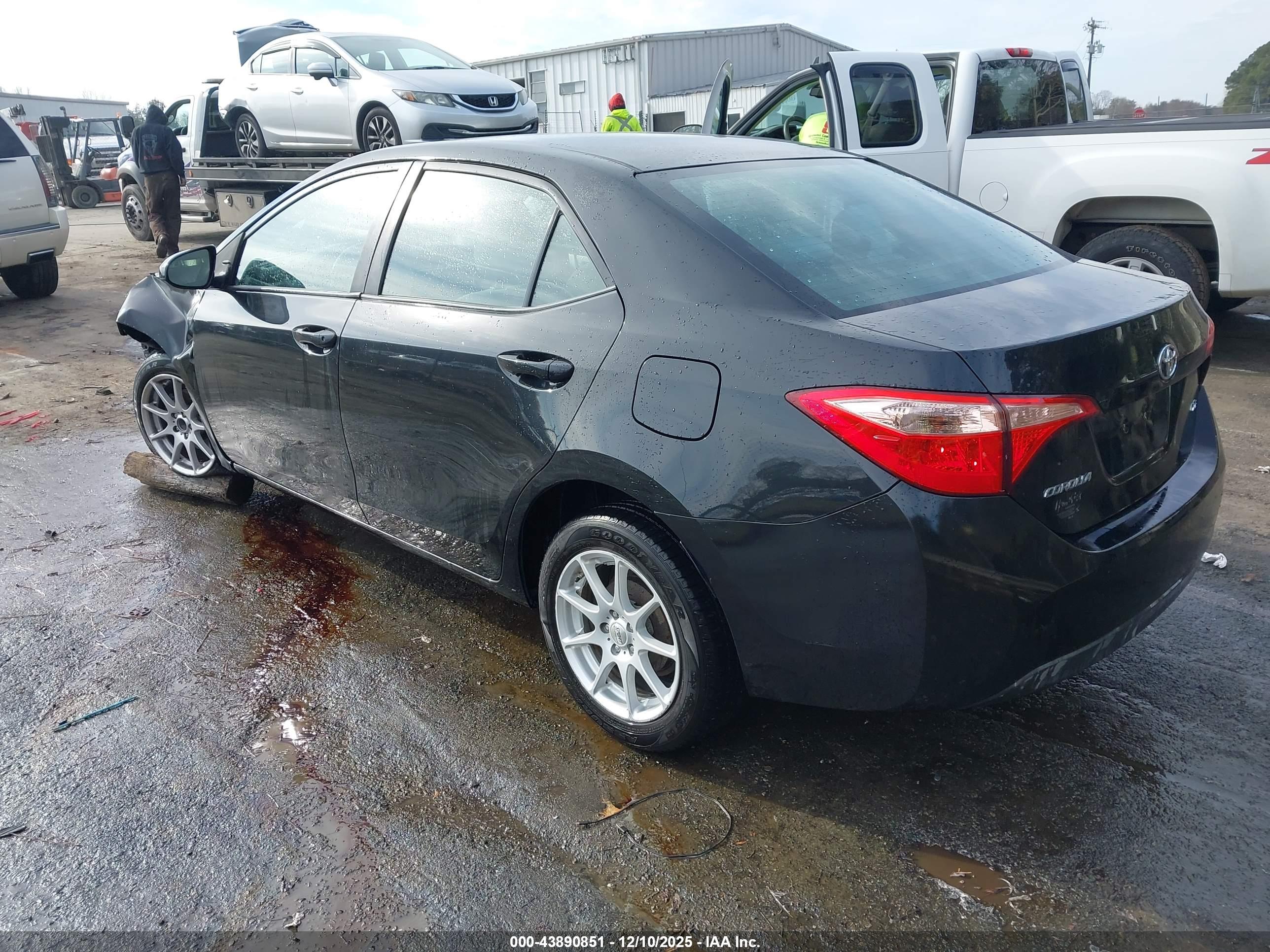 TOYOTA COROLLA image 3
