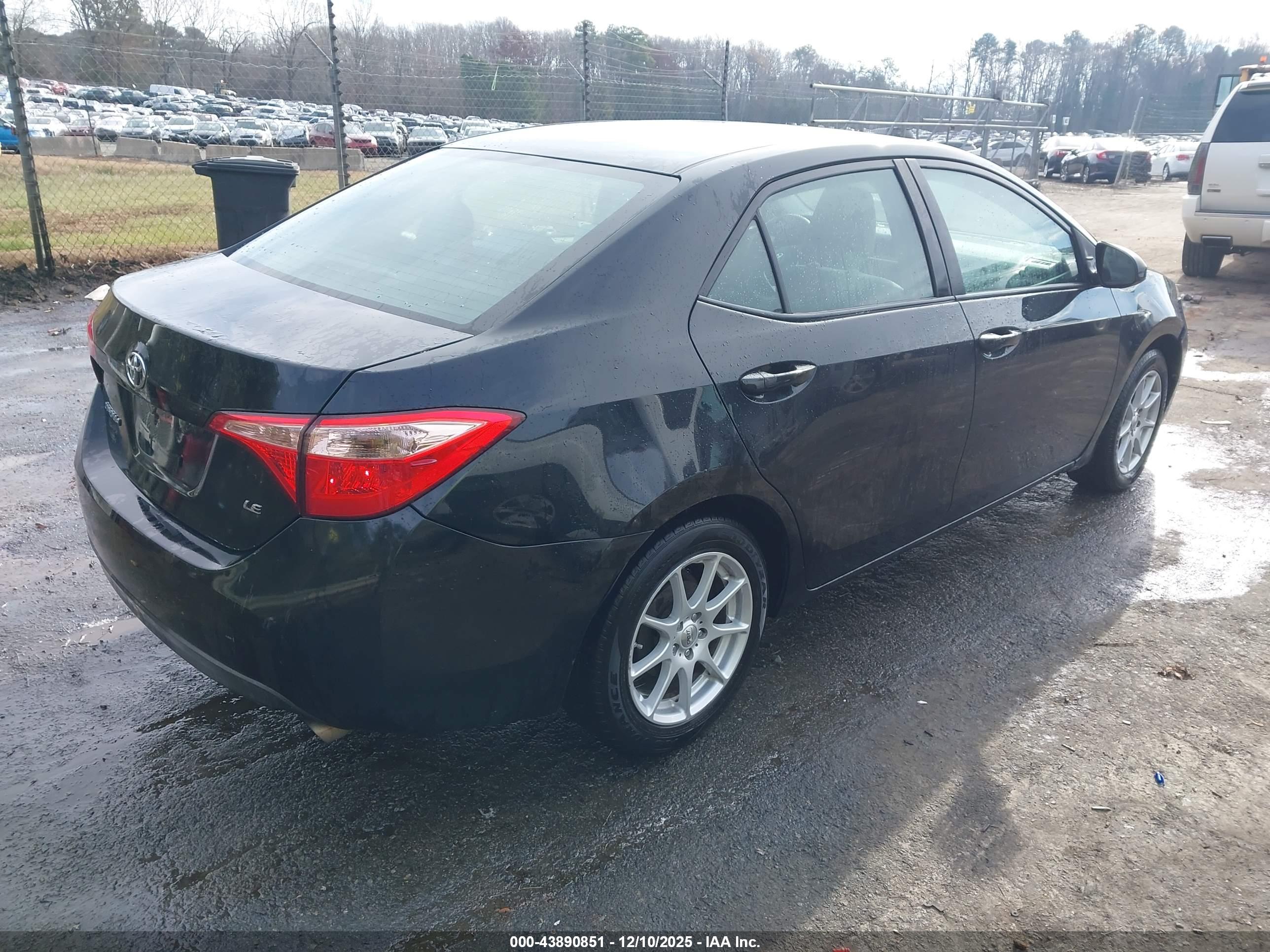 TOYOTA COROLLA image 4