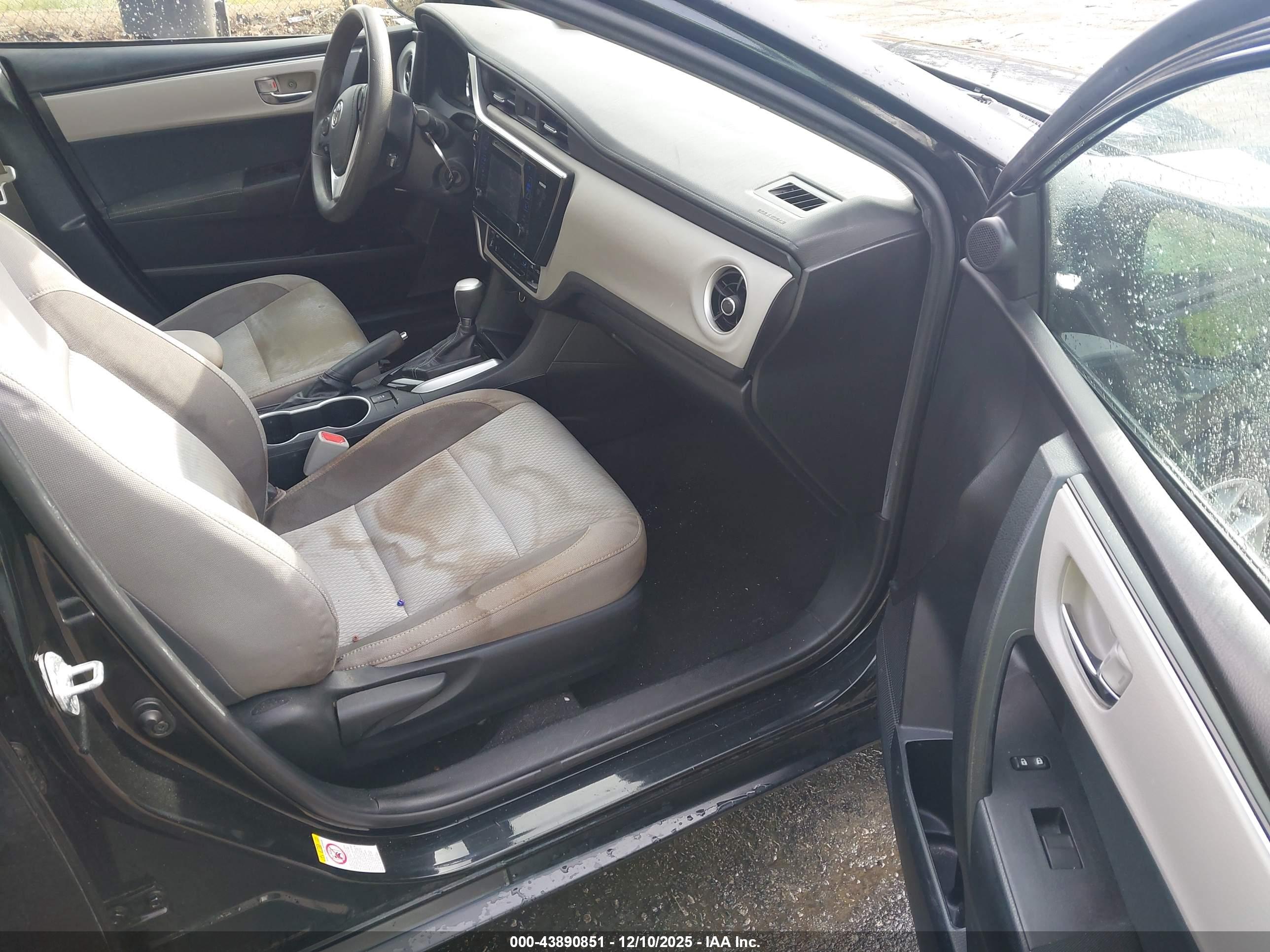 TOYOTA COROLLA image 5