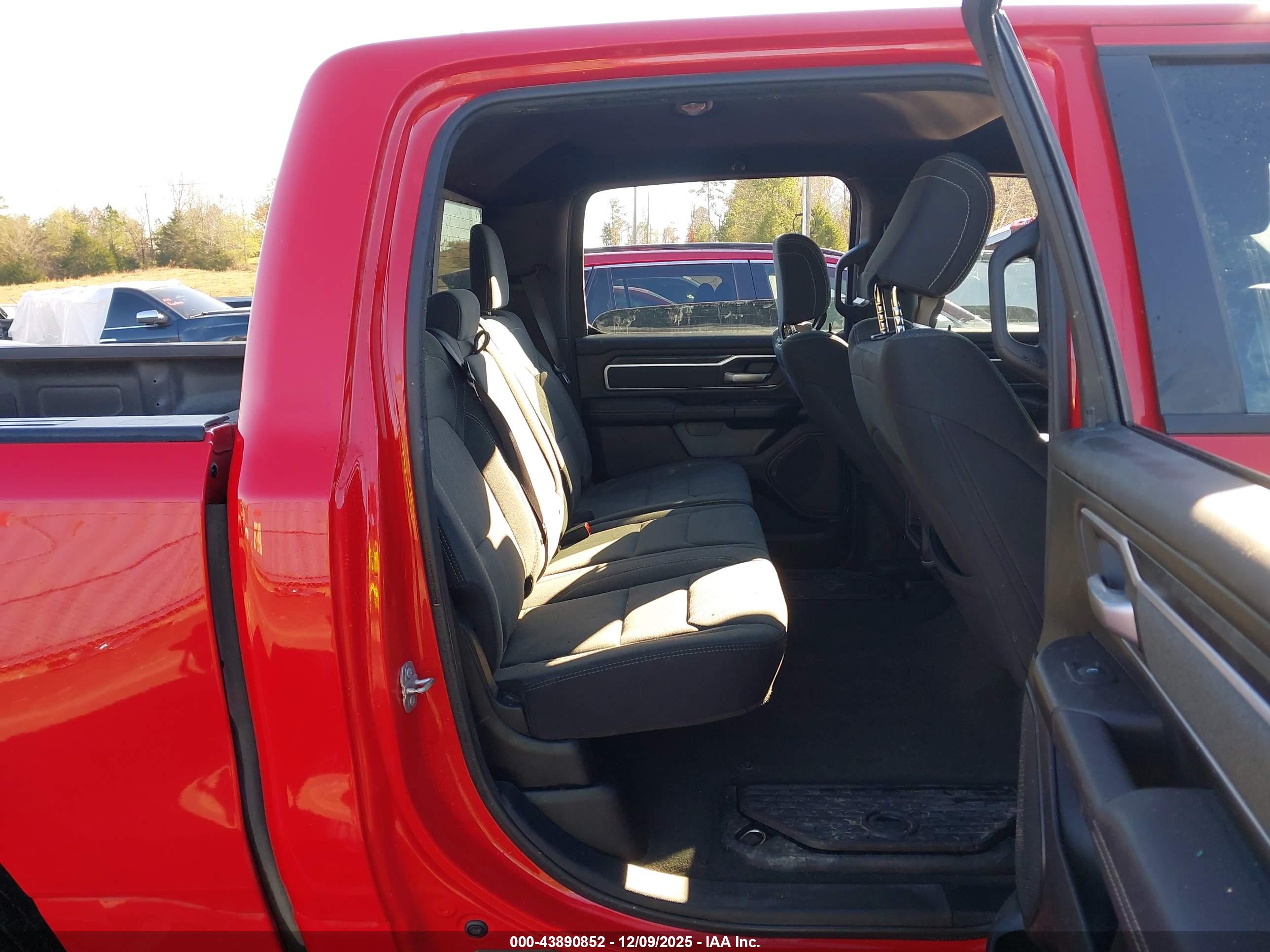 RAM 1500 image 8