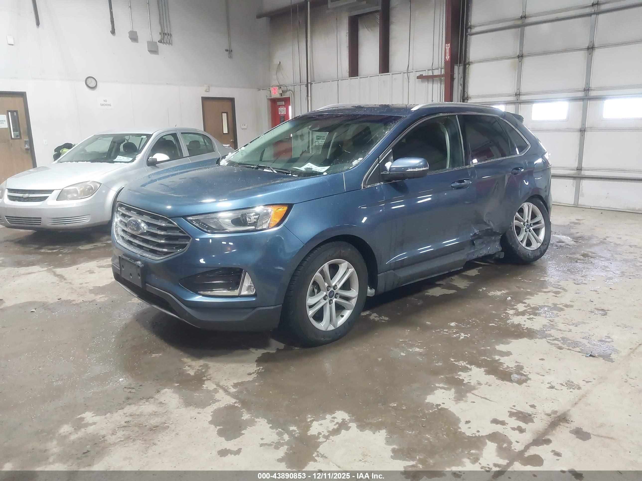 FORD EDGE image 2