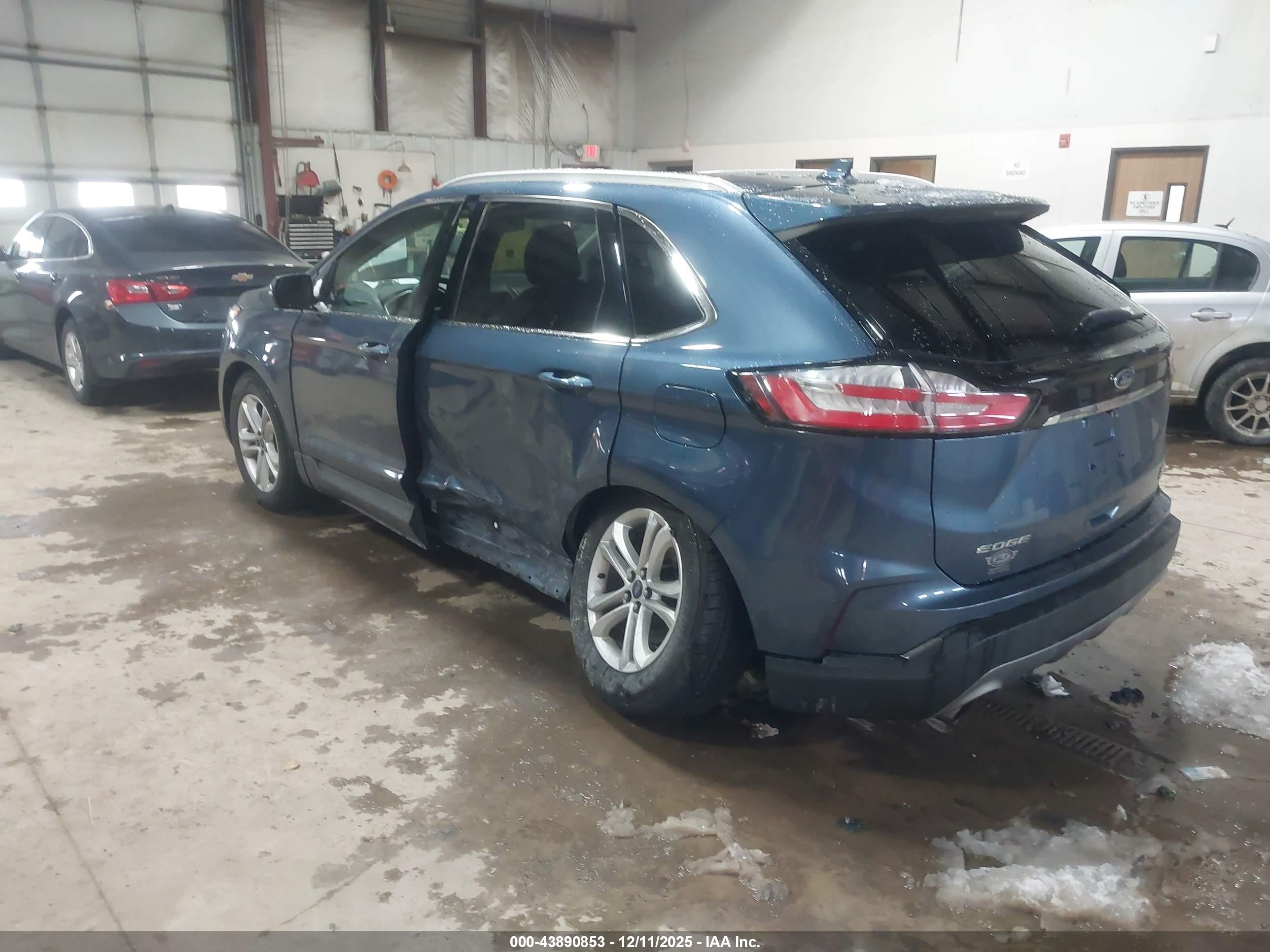 FORD EDGE image 3