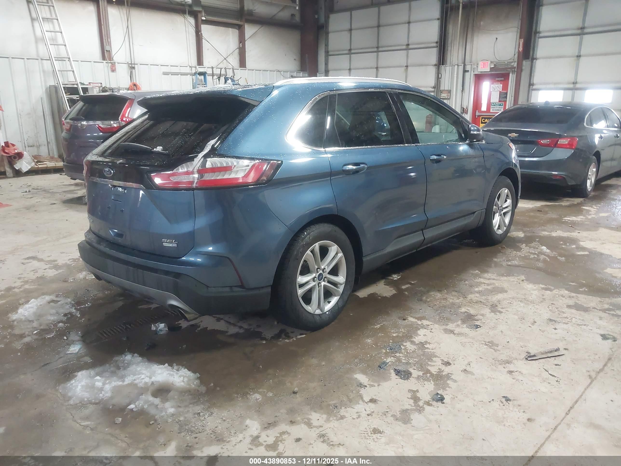 FORD EDGE image 4