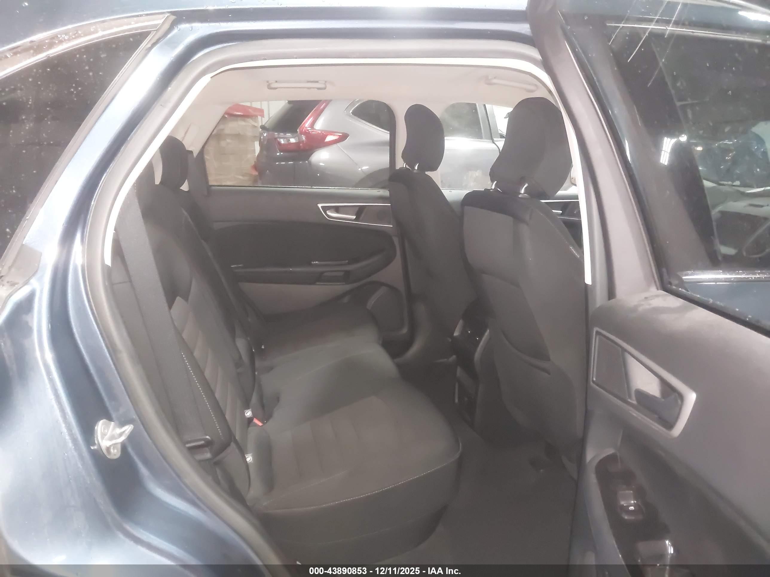 FORD EDGE image 8