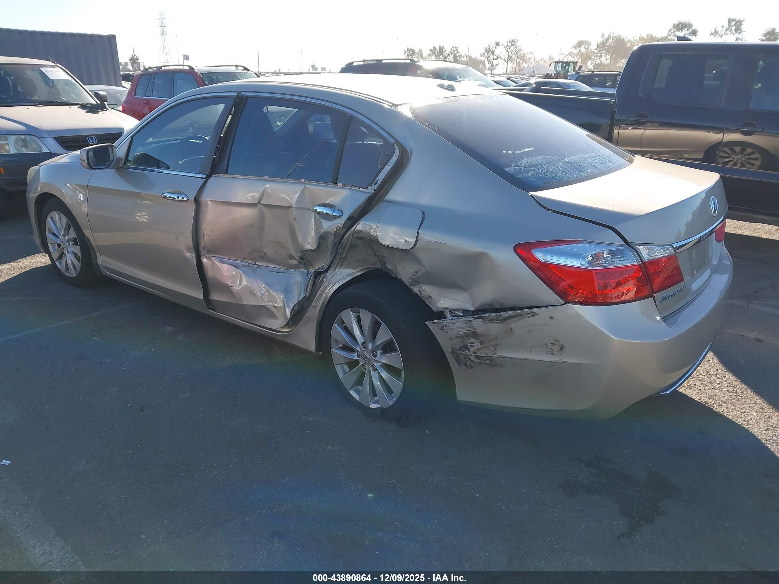 HONDA ACCORD image 3
