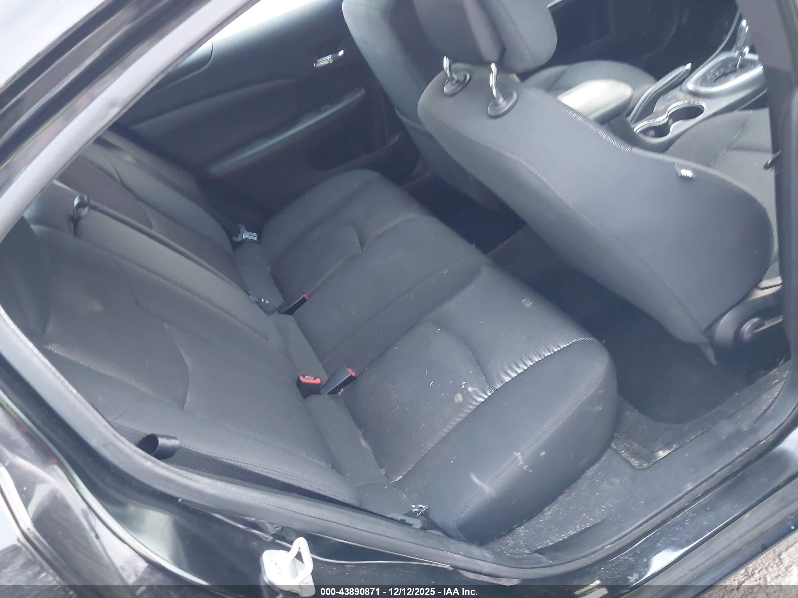 DODGE AVENGER image 8