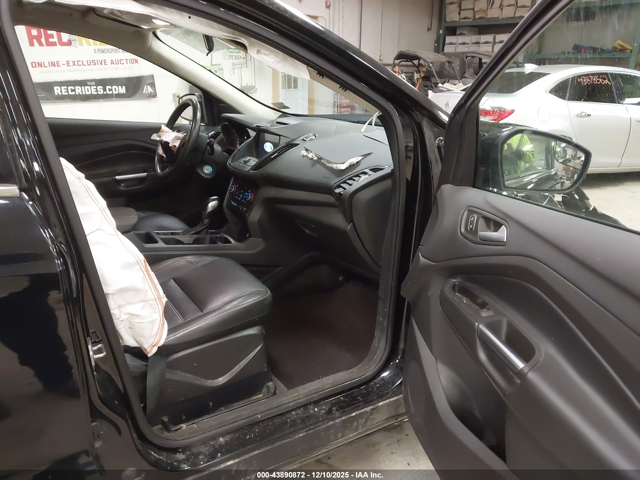 FORD ESCAPE image 5