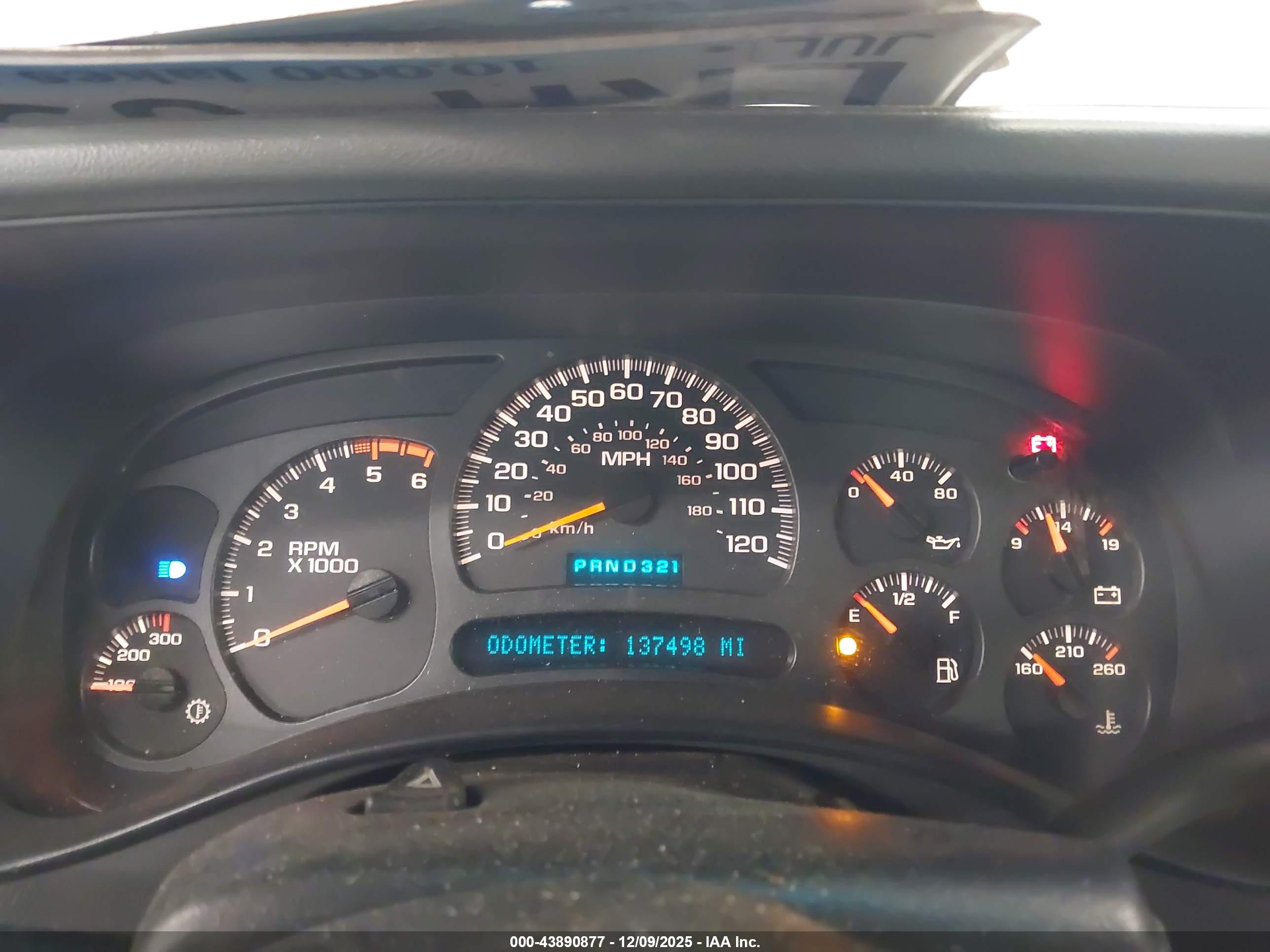 CHEVROLET SILVERADO image 7