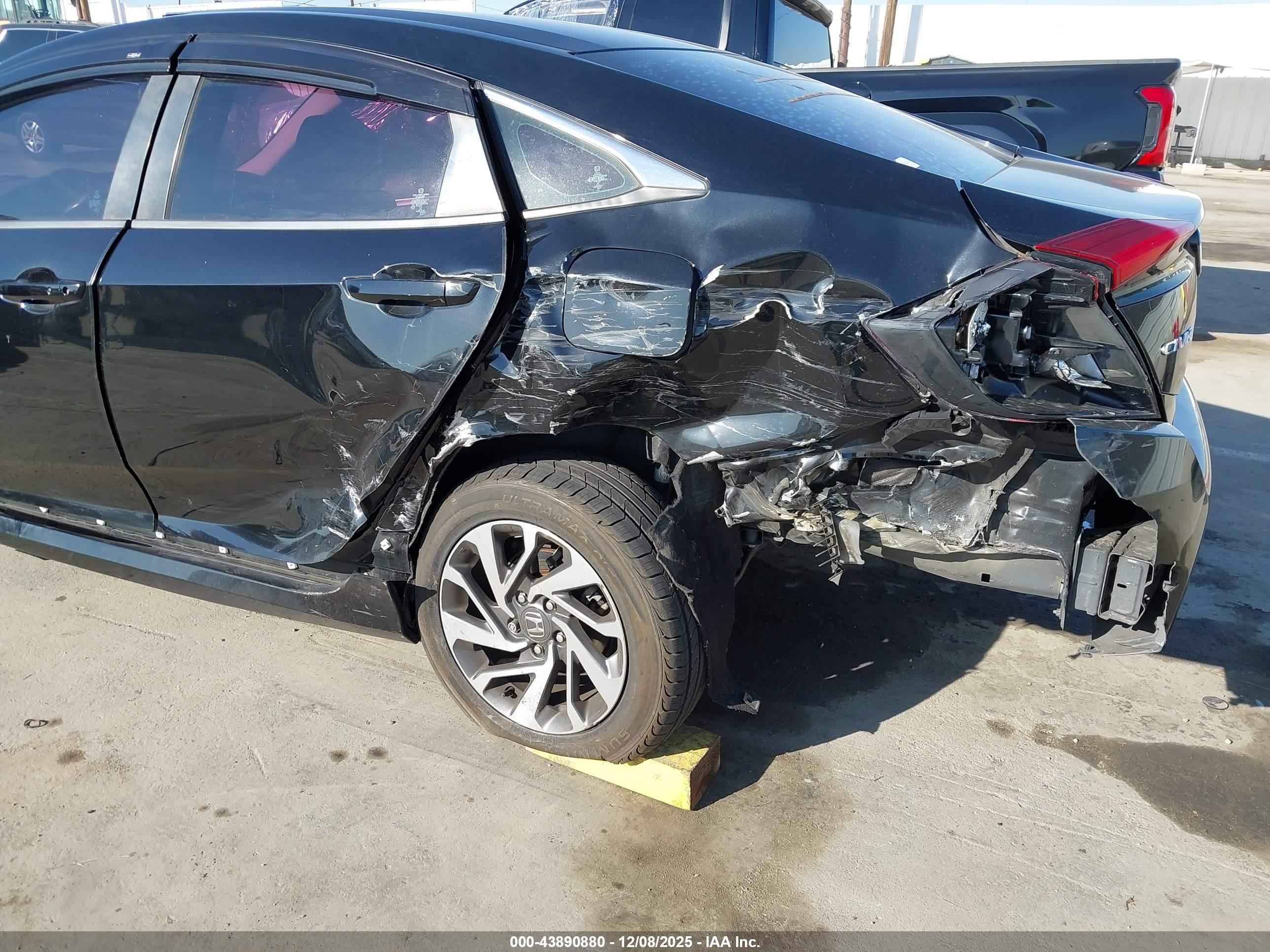 HONDA CIVIC image 6