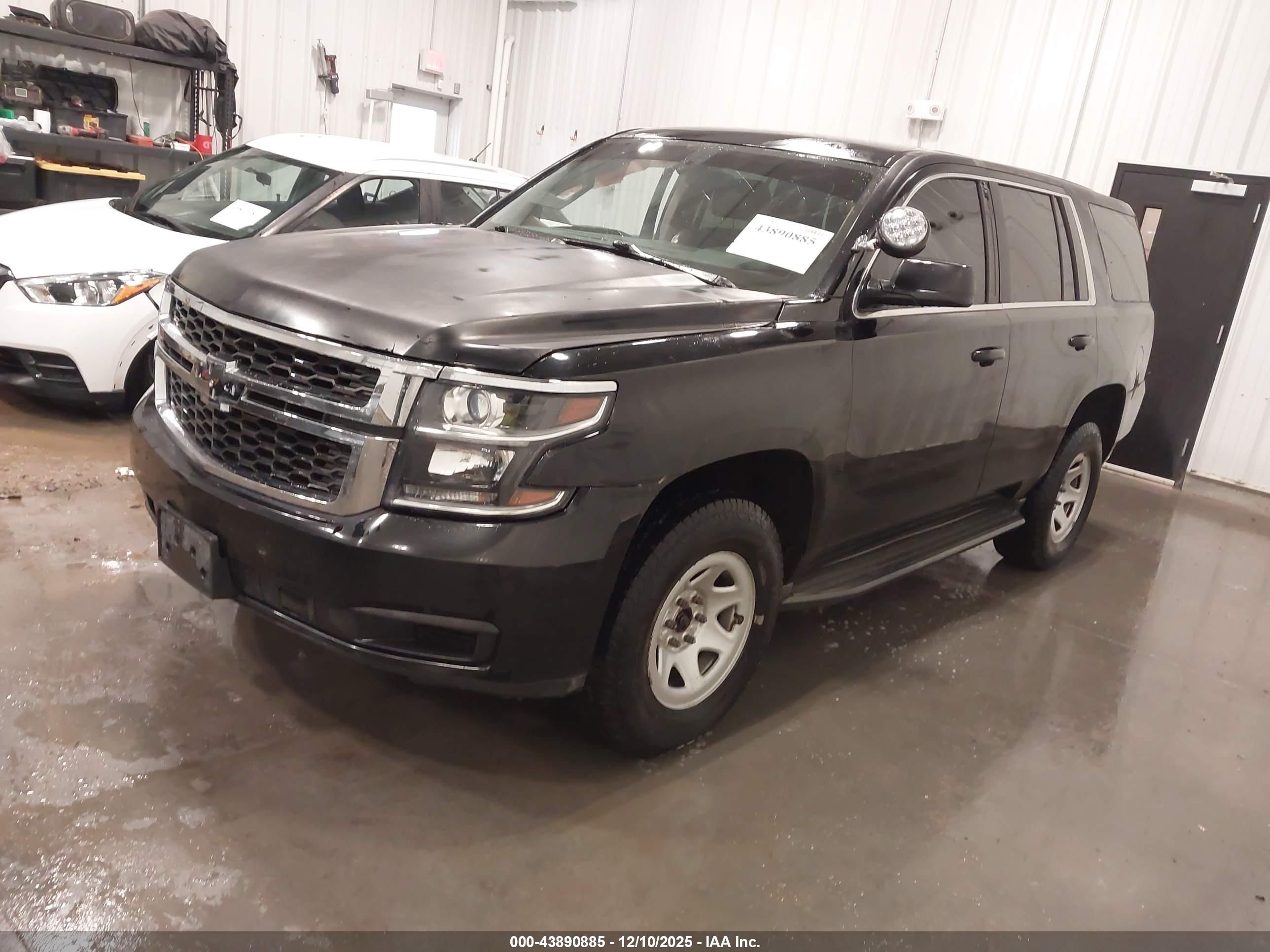 CHEVROLET TAHOE image 2