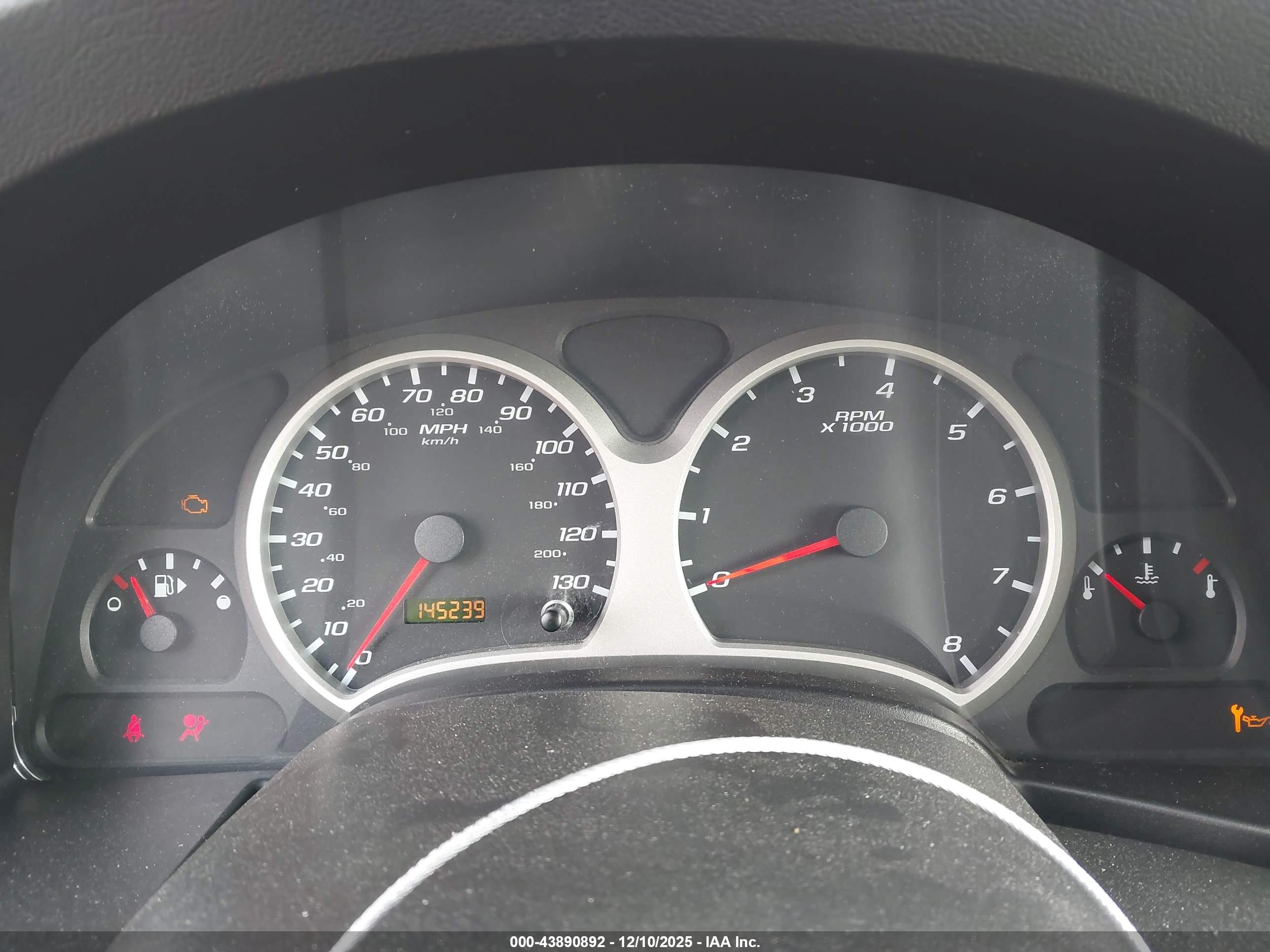 CHEVROLET EQUINOX image 7