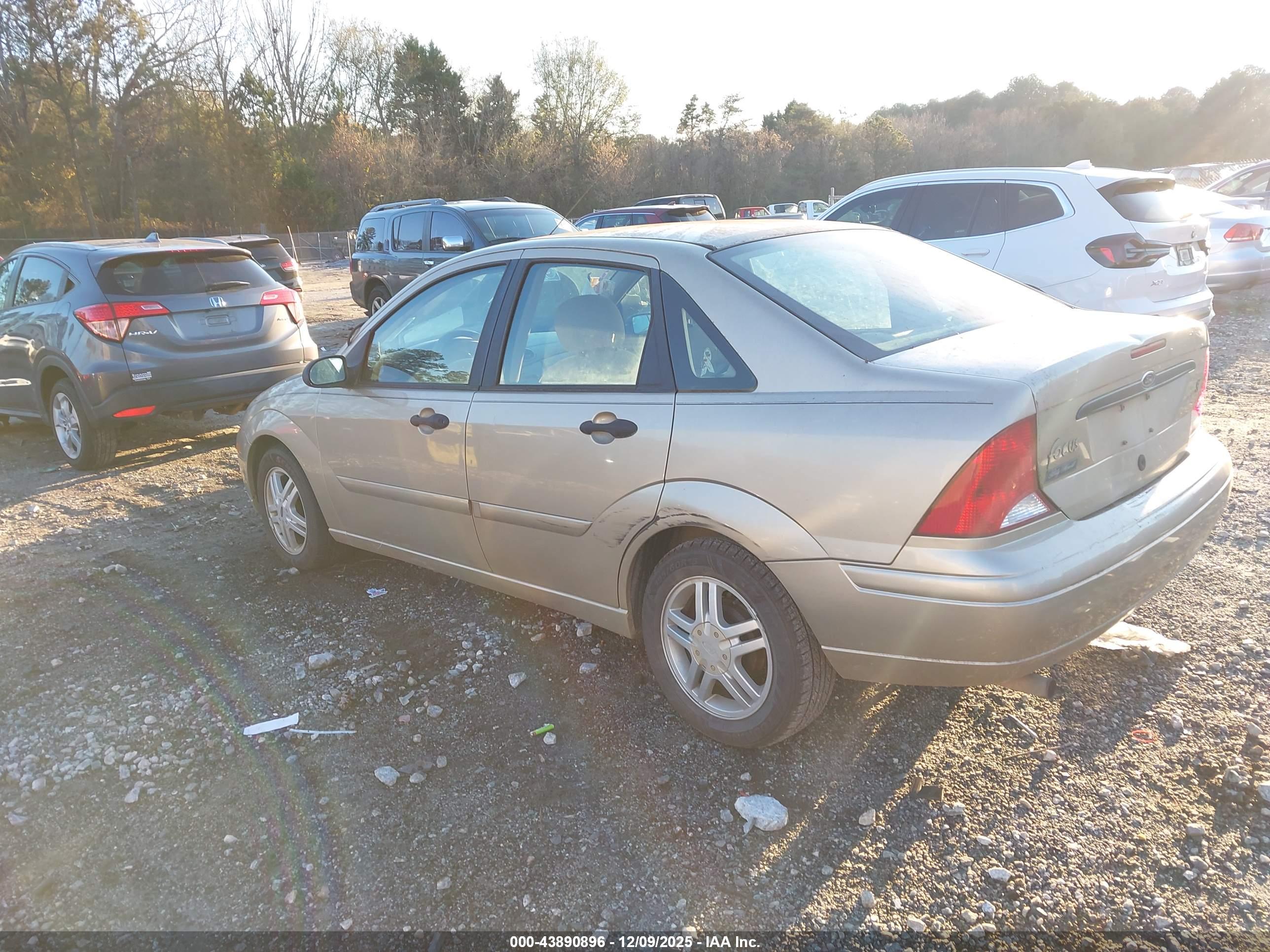 FORD FOCUS image 3