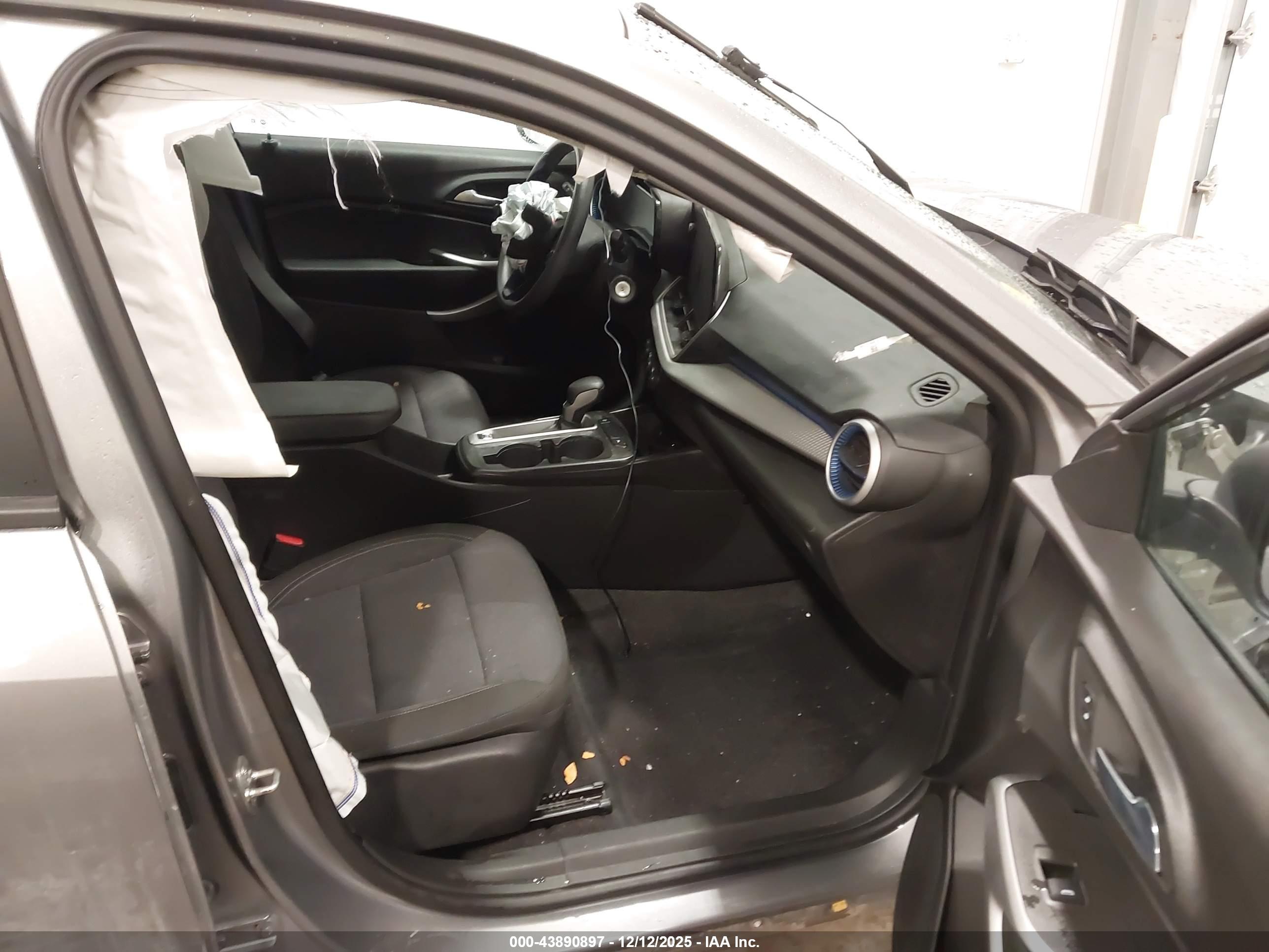 CHEVROLET TRAX image 5