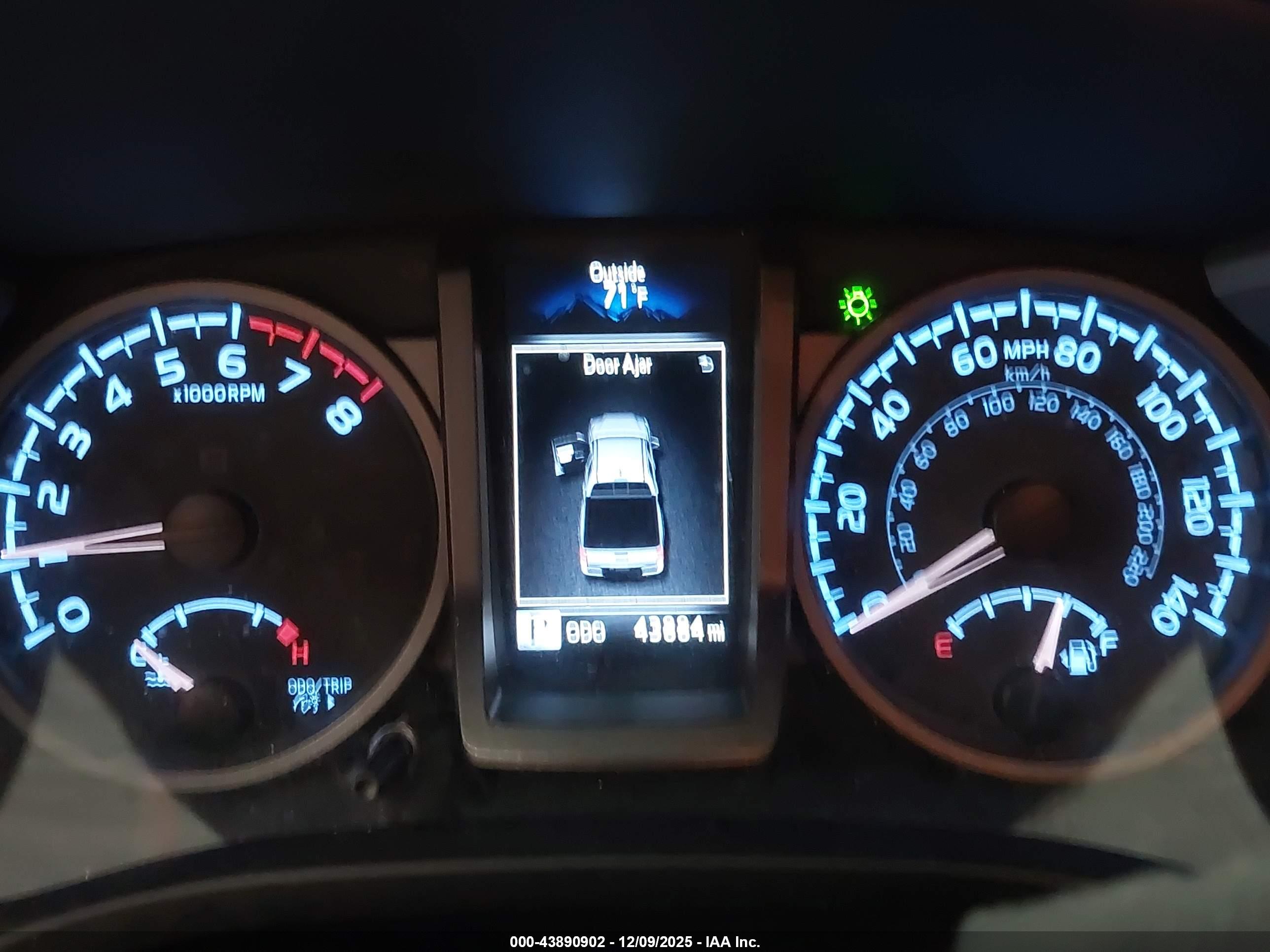 TOYOTA TACOMA image 7
