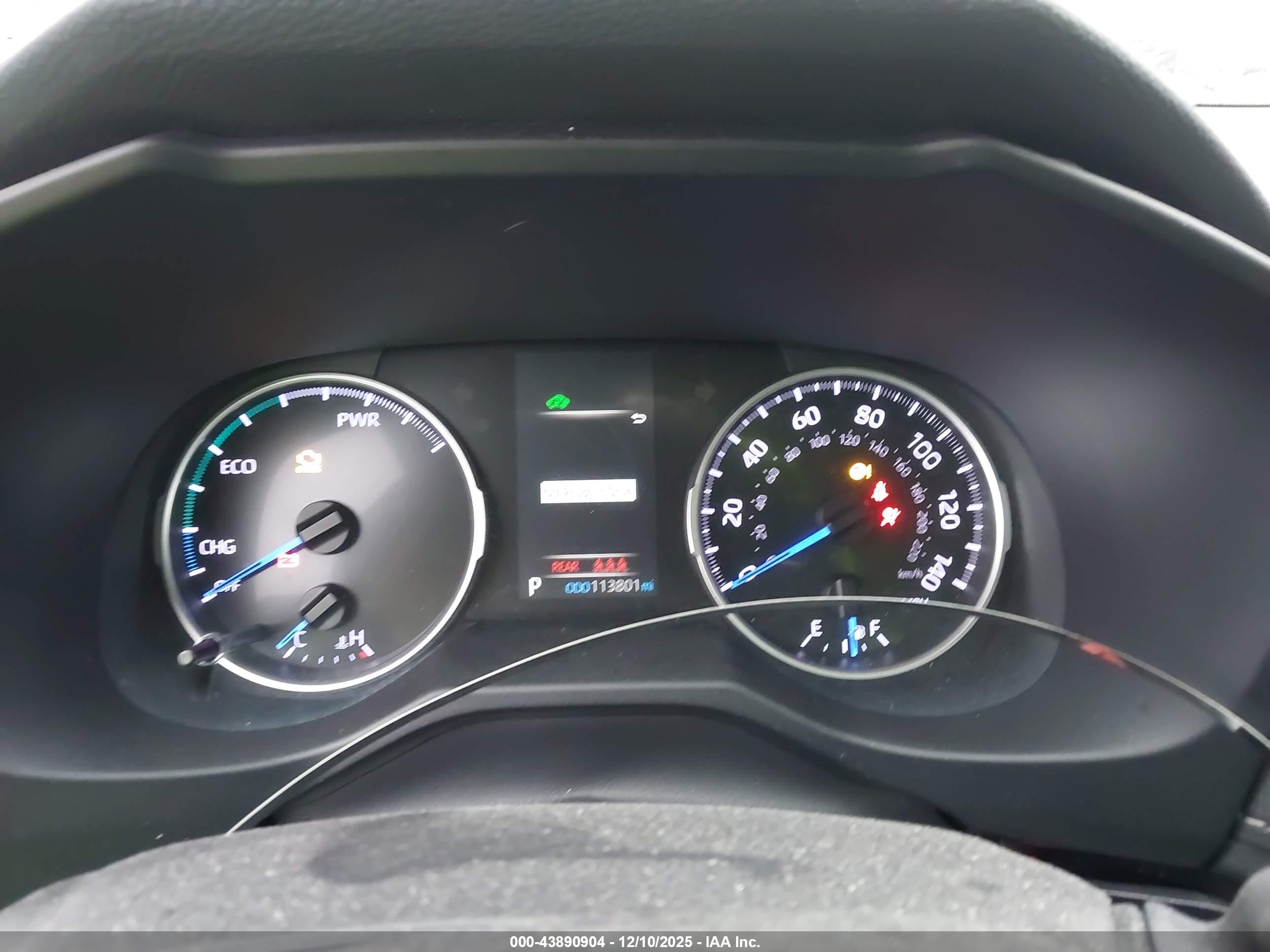 TOYOTA RAV4 image 7