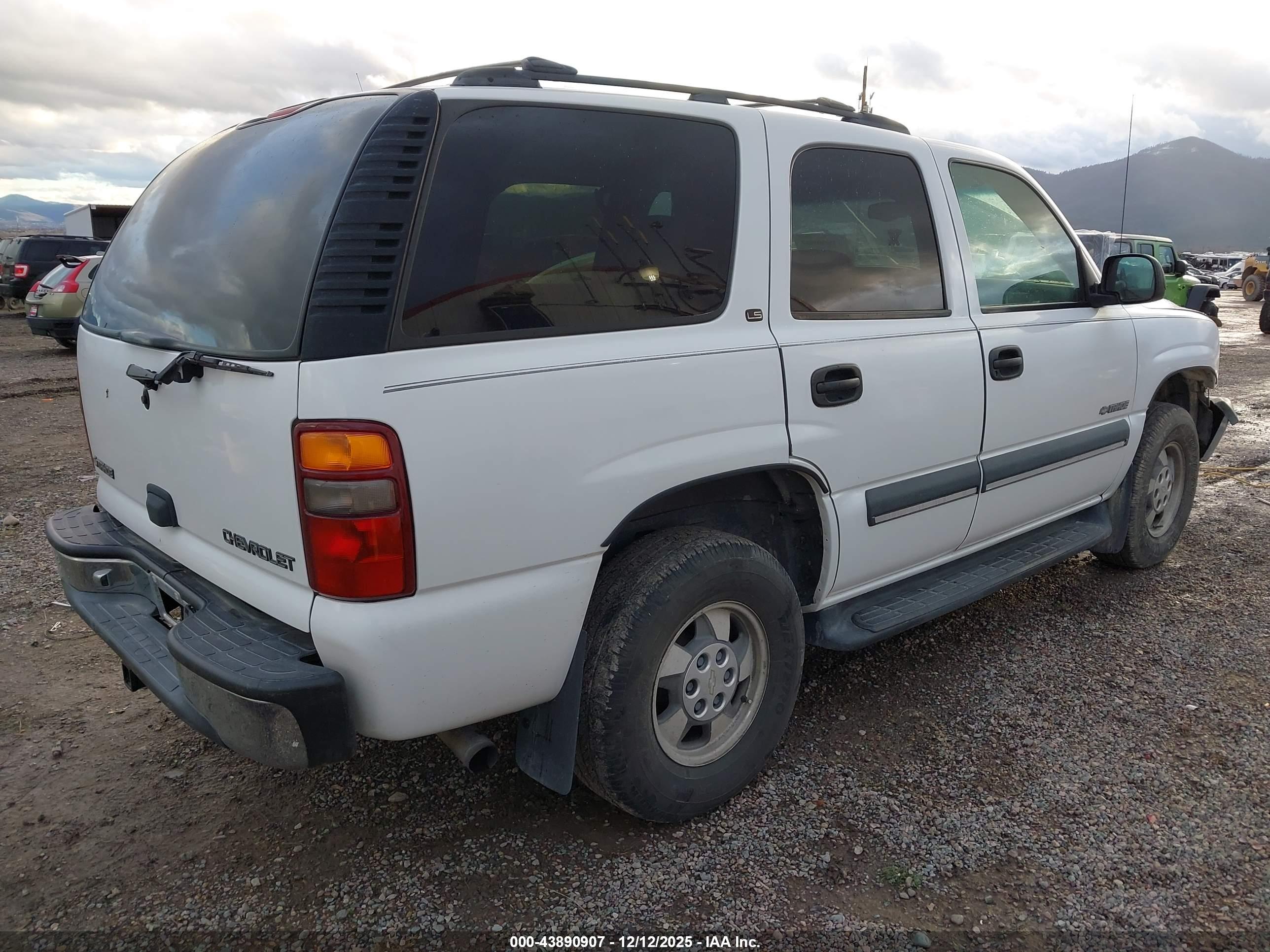 CHEVROLET TAHOE image 4