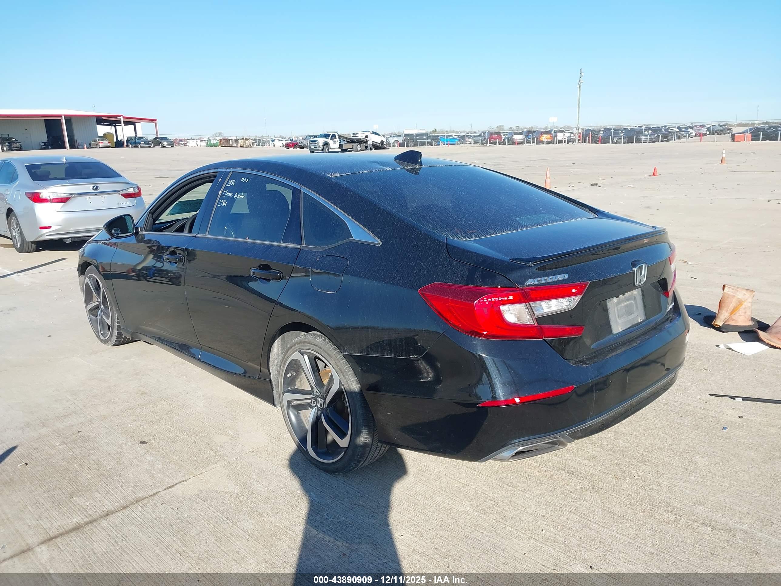 HONDA ACCORD image 3