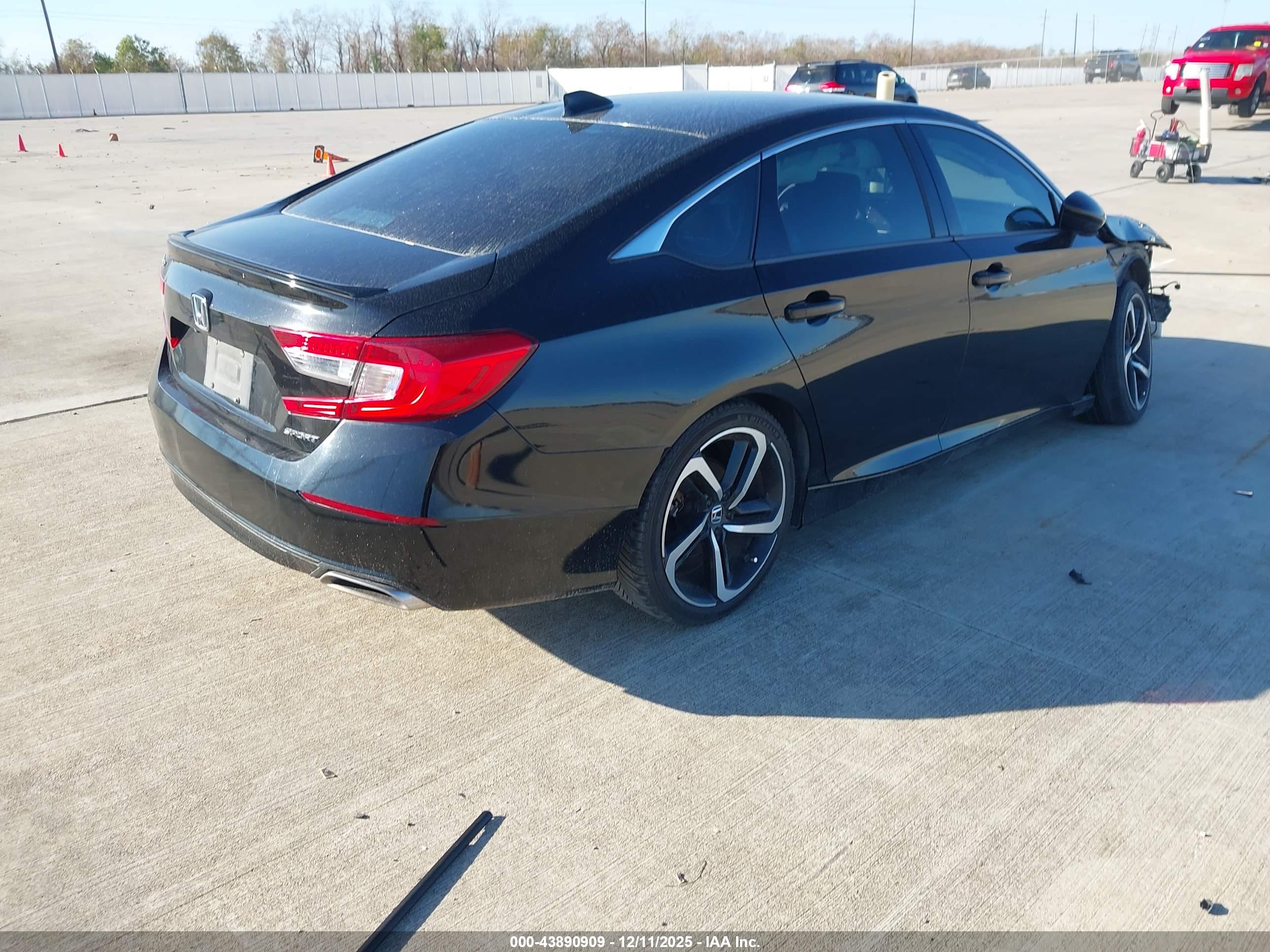 HONDA ACCORD image 4