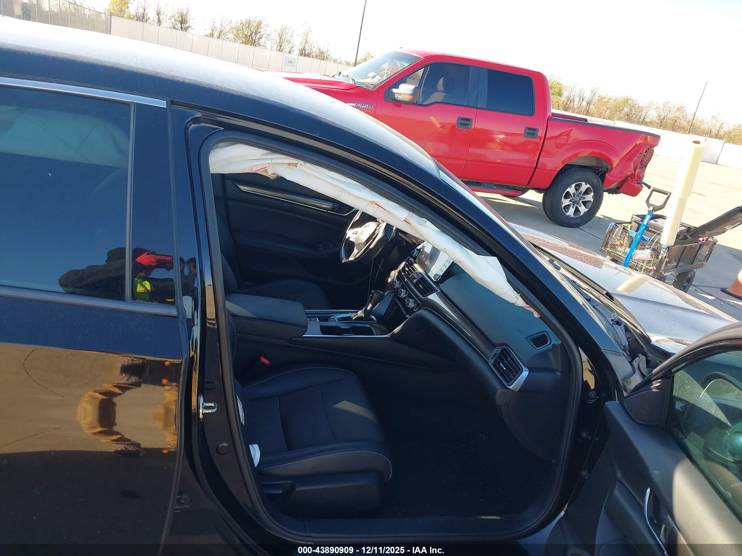 HONDA ACCORD image 5