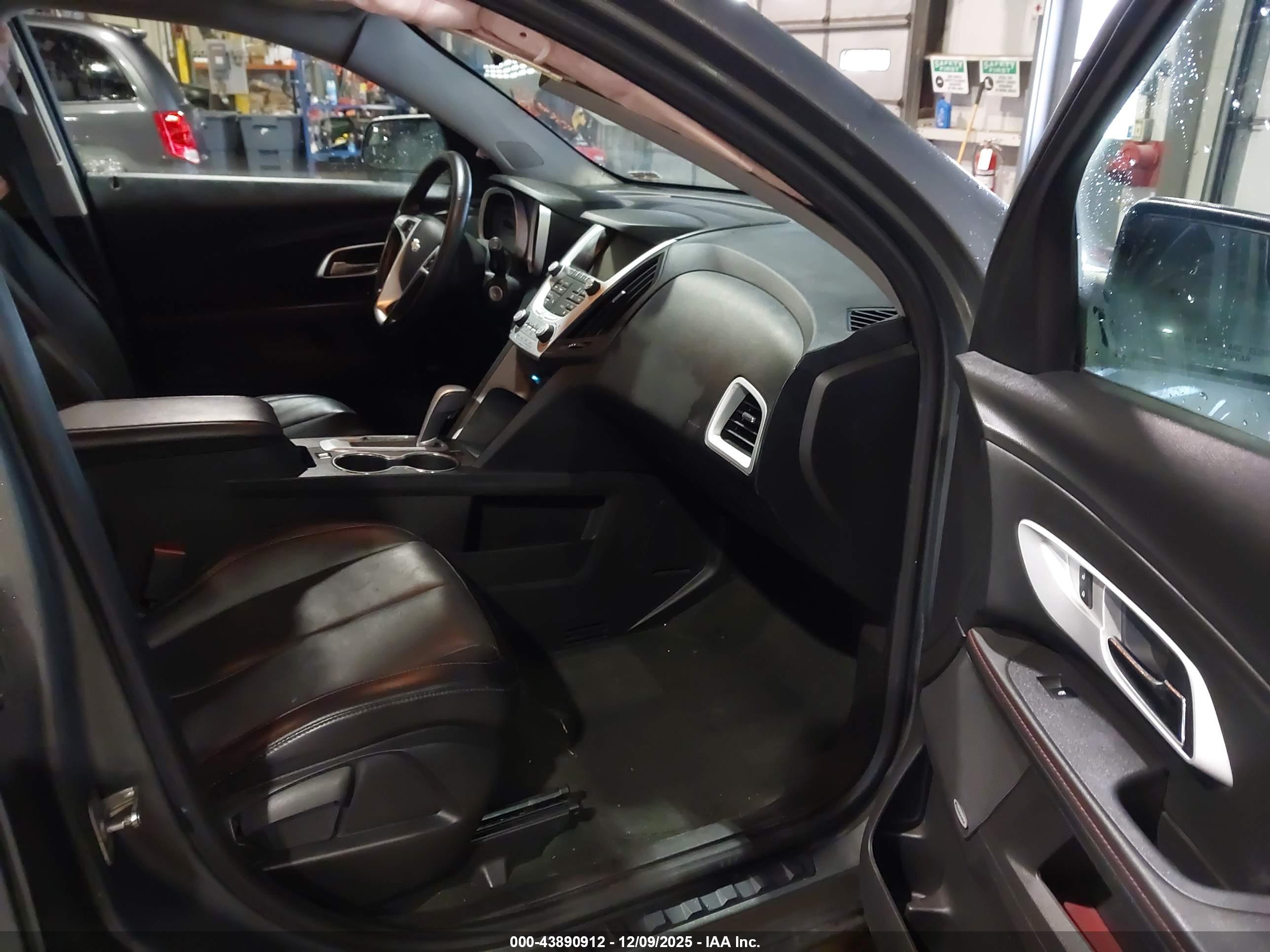 CHEVROLET EQUINOX image 5