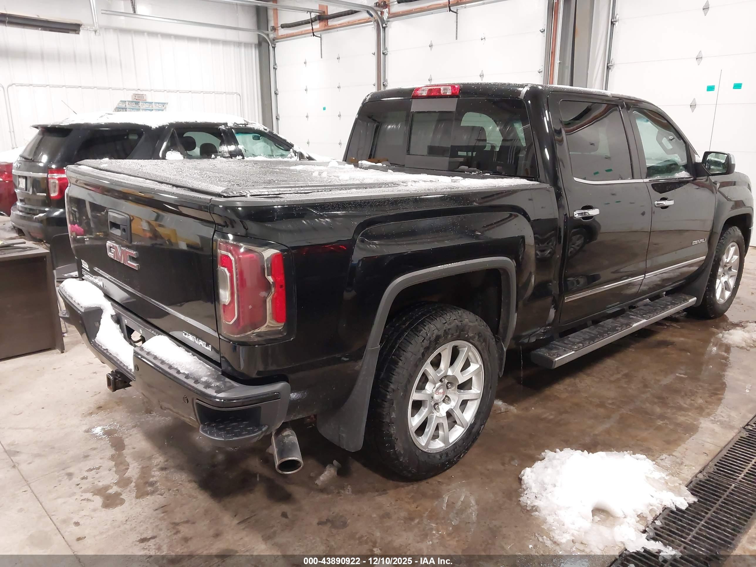 GMC SIERRA image 4