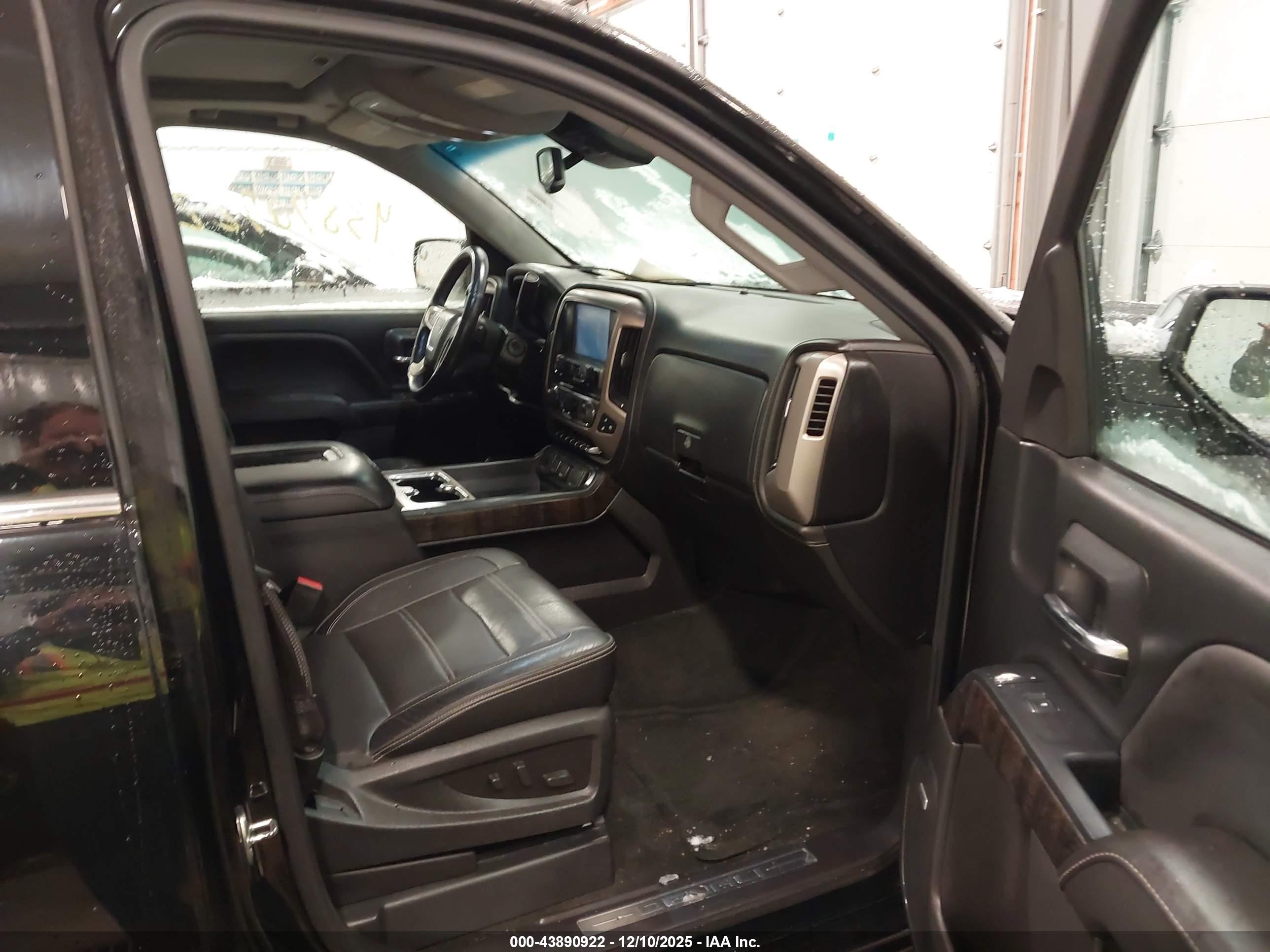 GMC SIERRA image 5