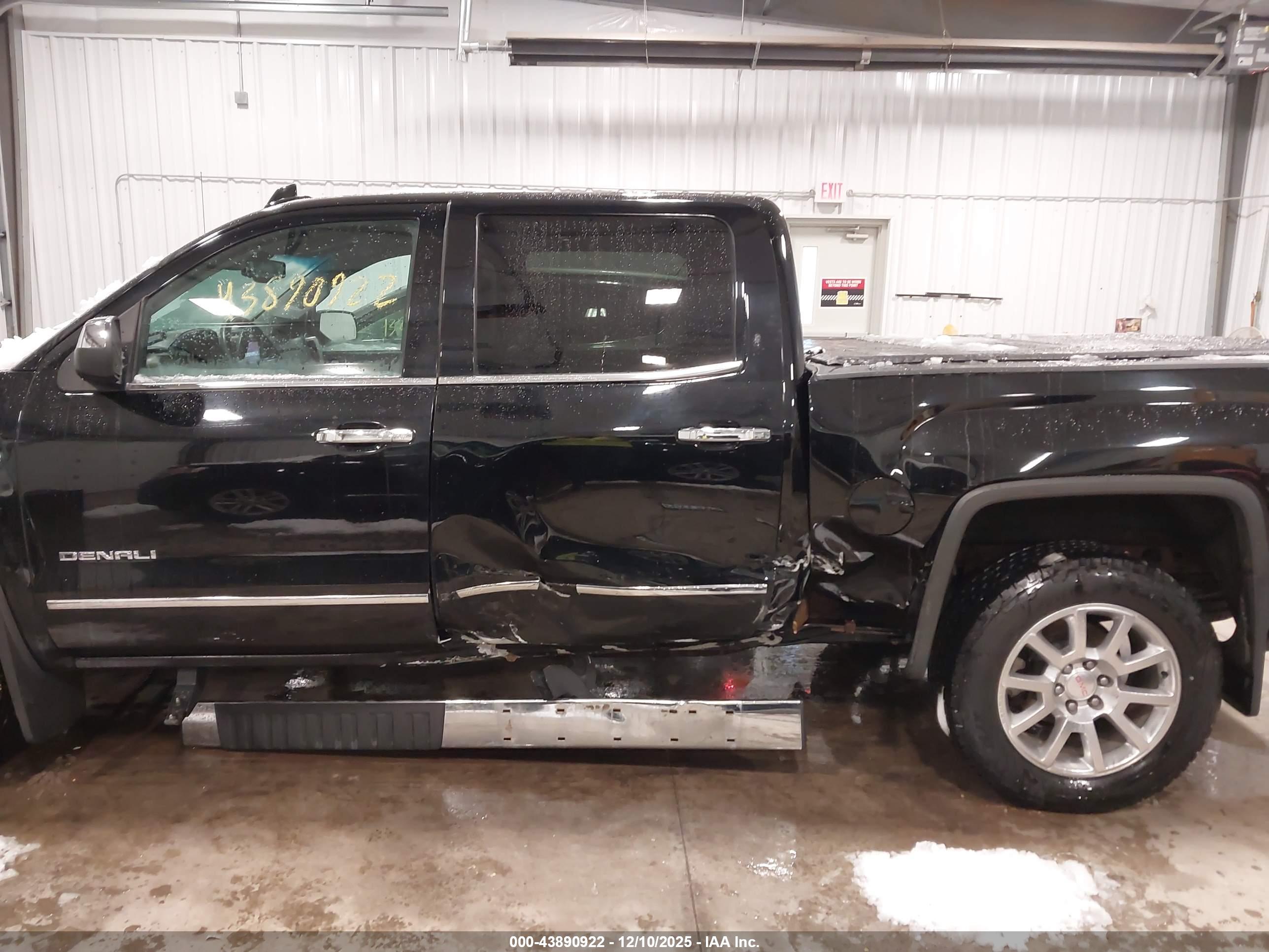 GMC SIERRA image 6