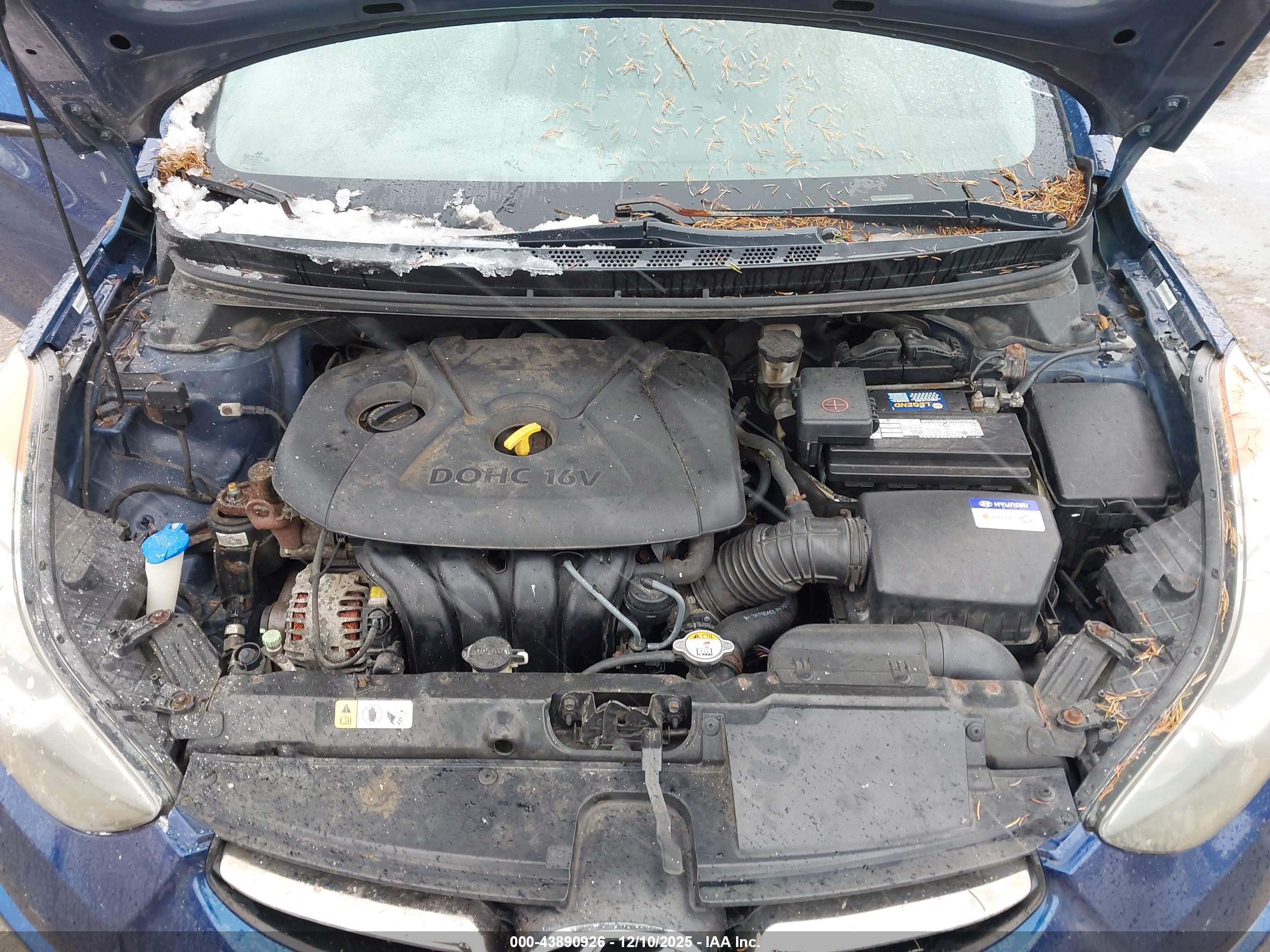 HYUNDAI ELANTRA image 10