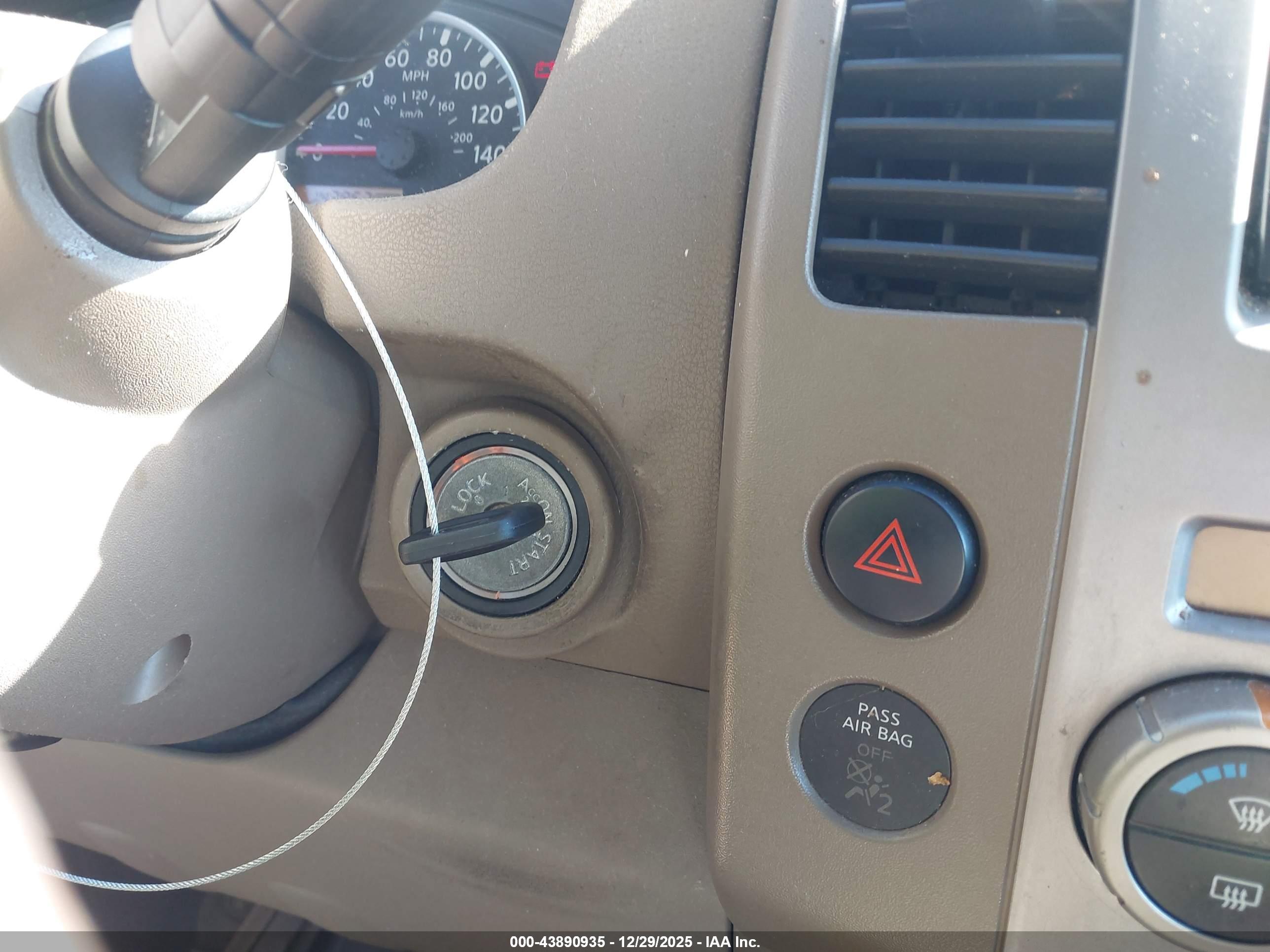 NISSAN PATHFINDER image 11