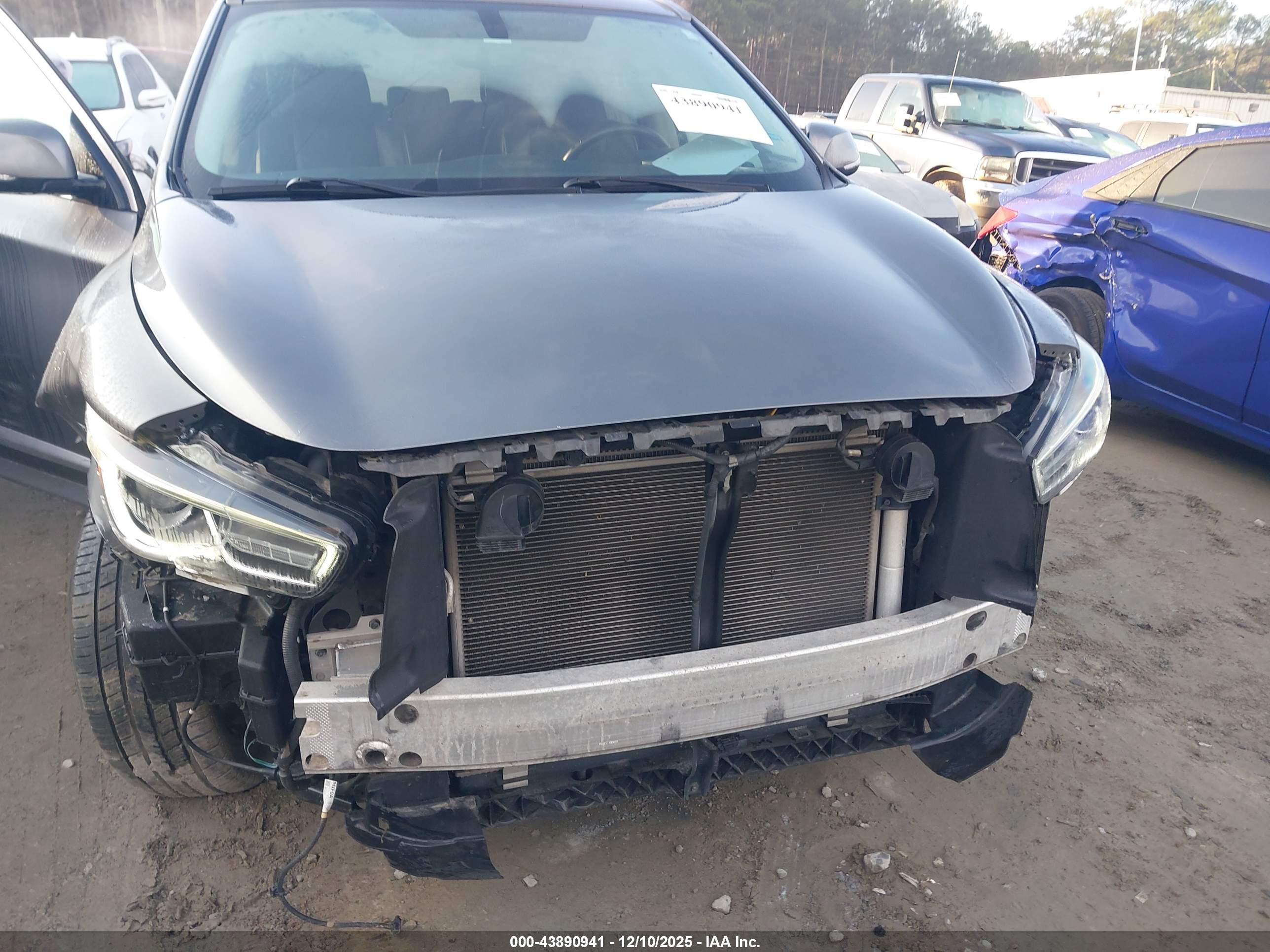 INFINITI QX60 image 6