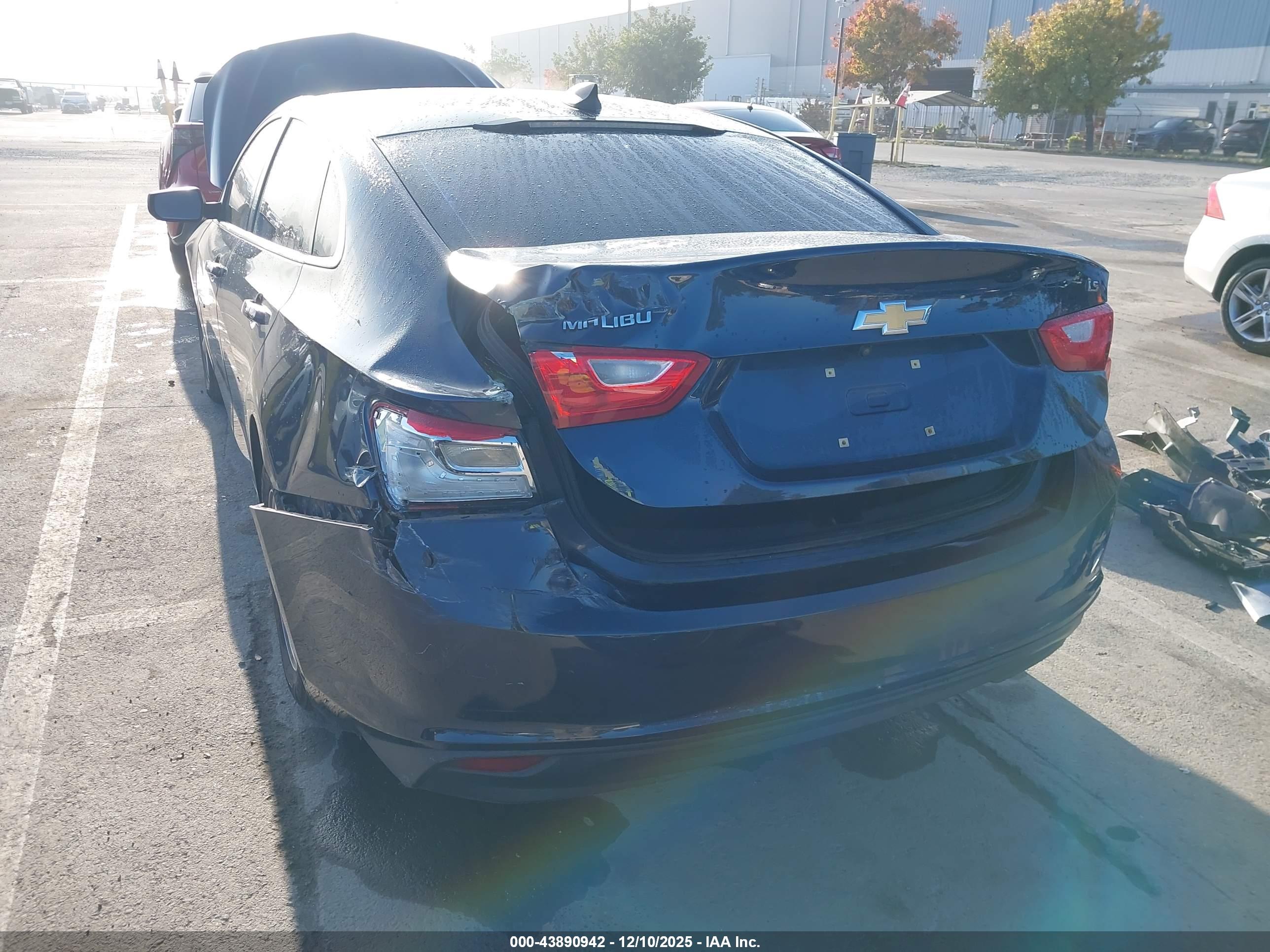 CHEVROLET MALIBU image 6