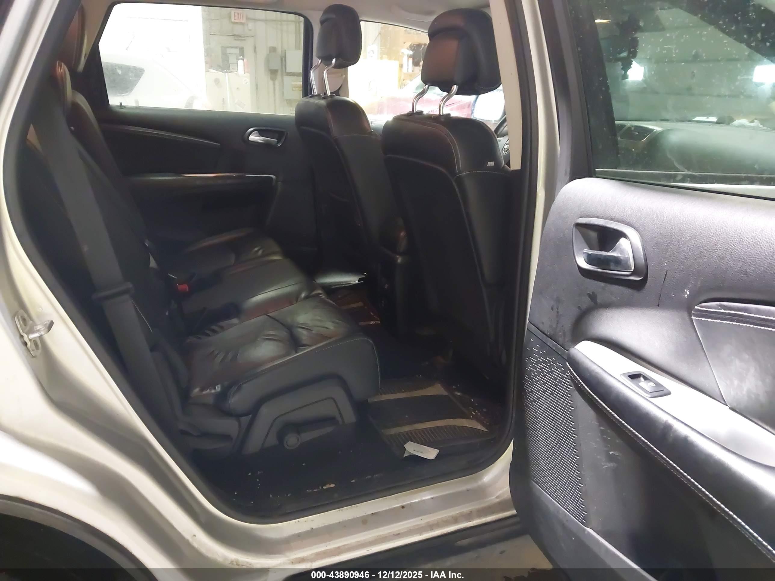 DODGE JOURNEY image 8