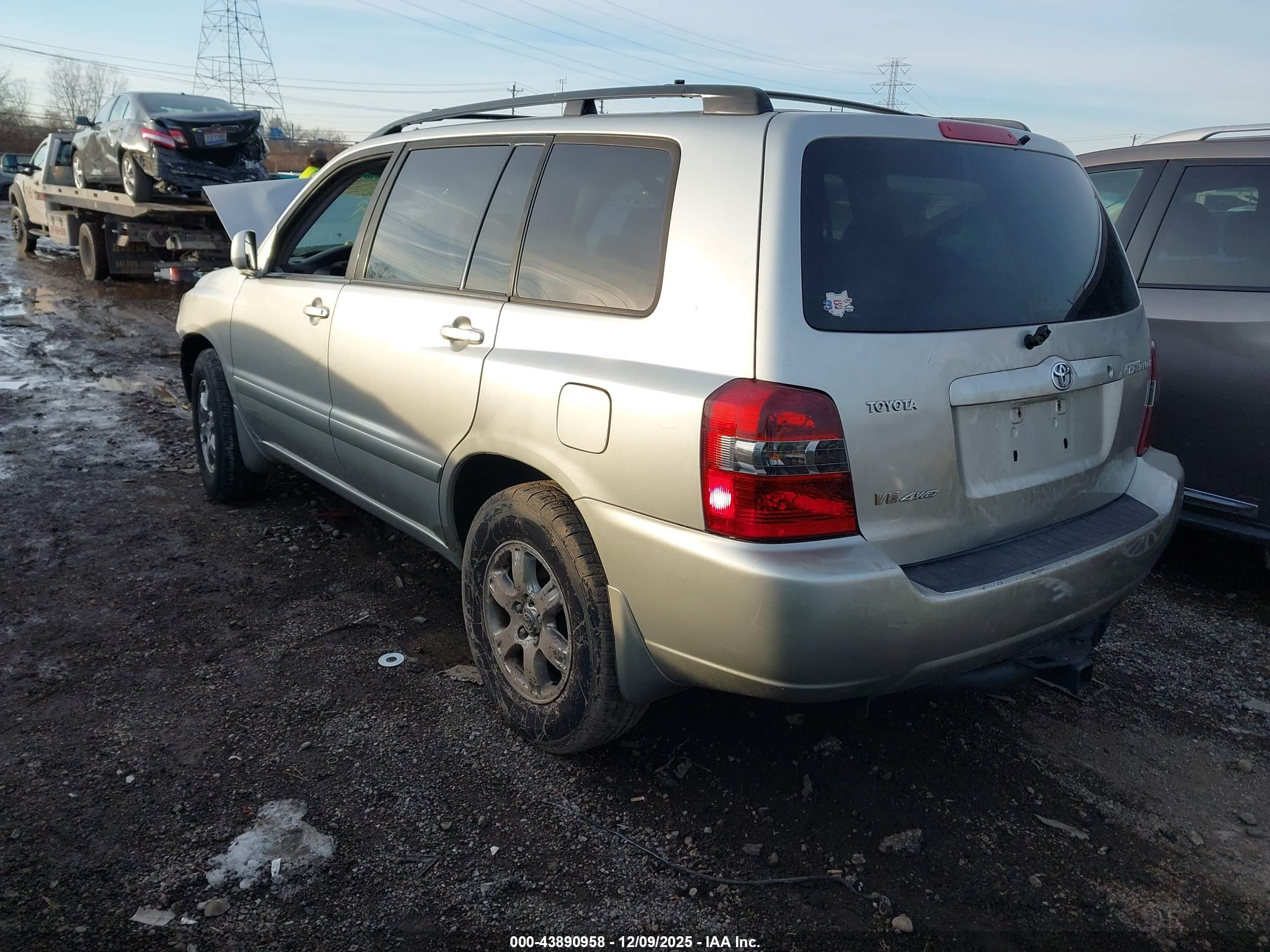 TOYOTA HIGHLANDER image 3