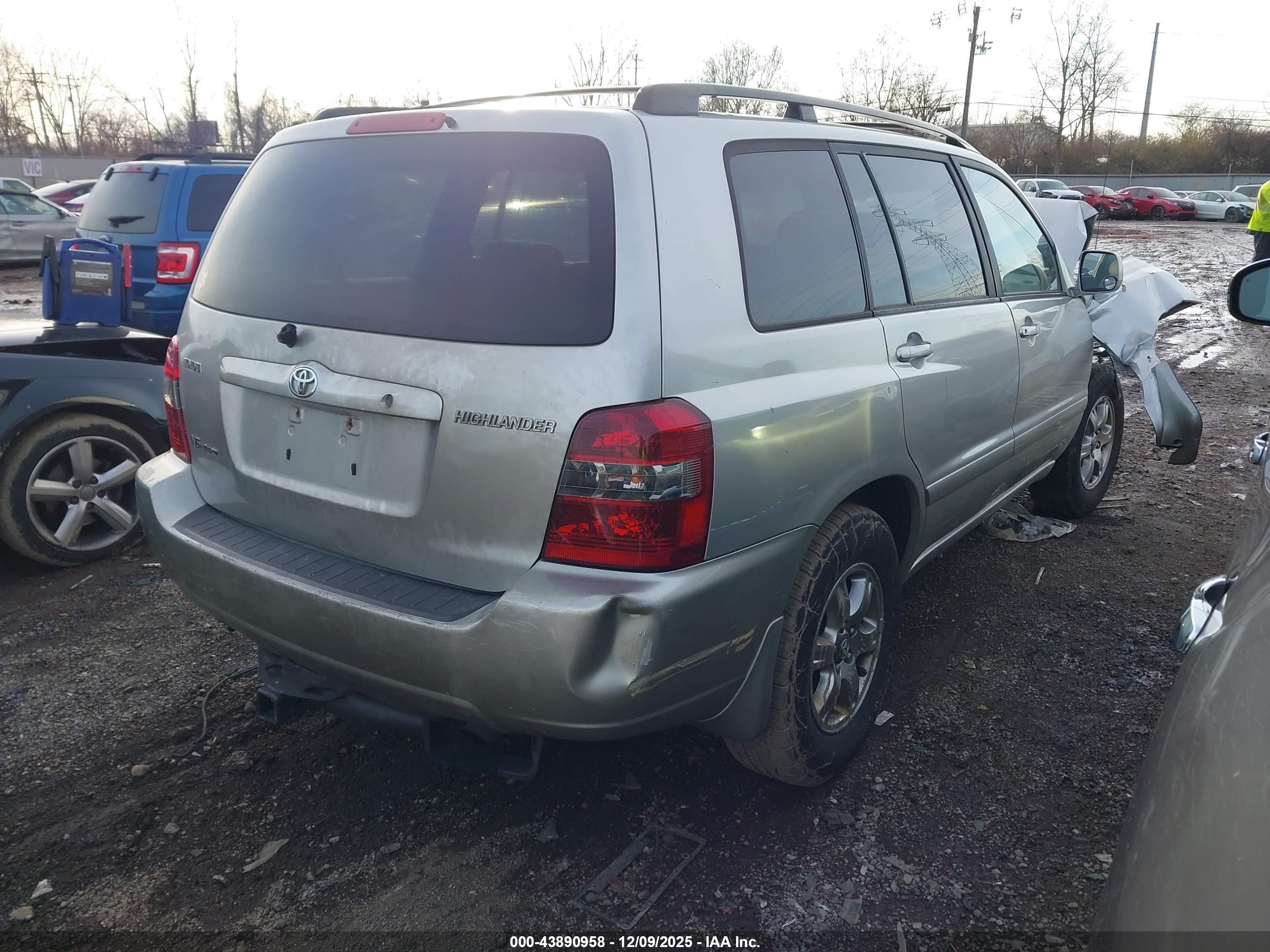 TOYOTA HIGHLANDER image 4