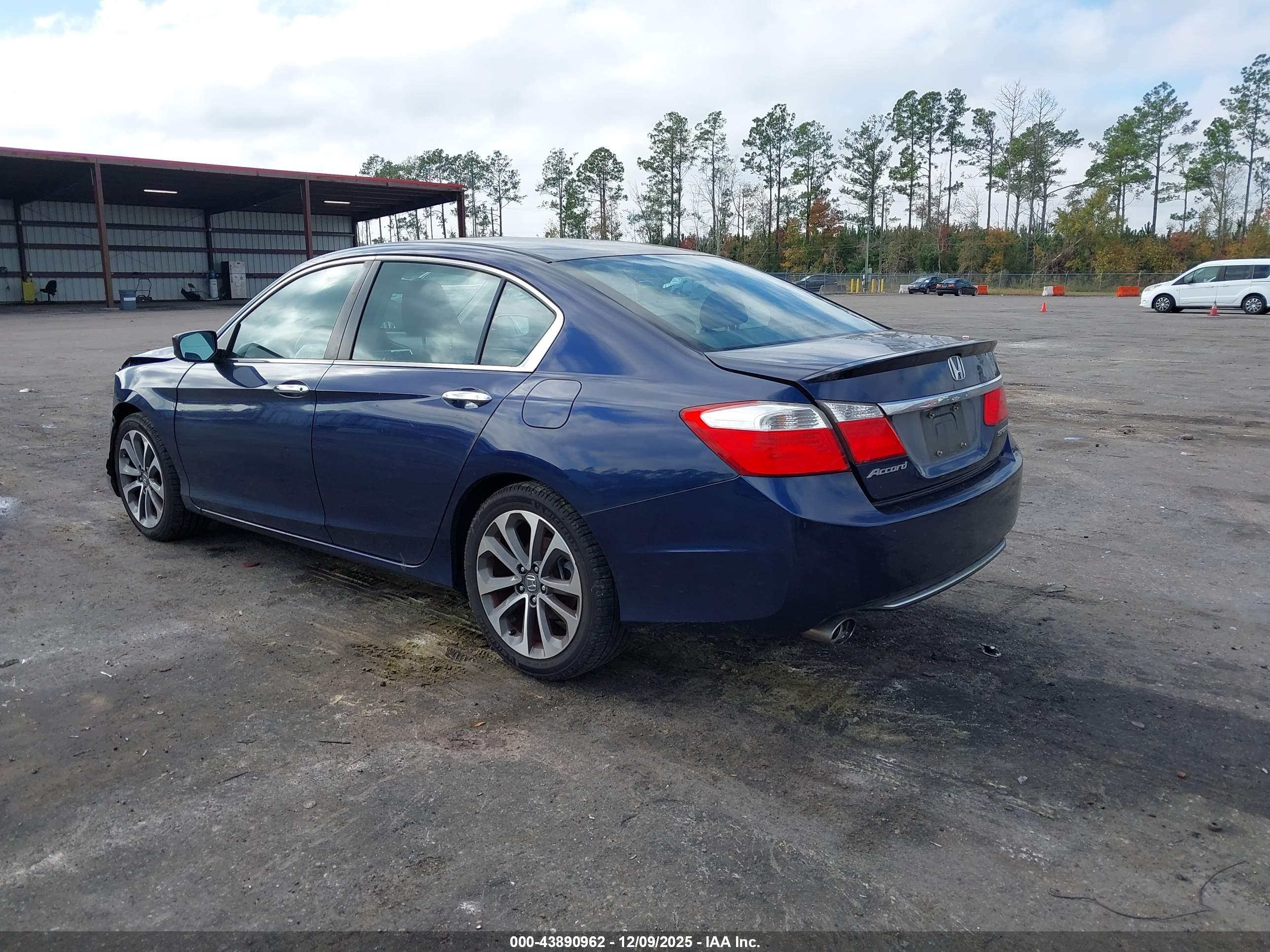 HONDA ACCORD image 3