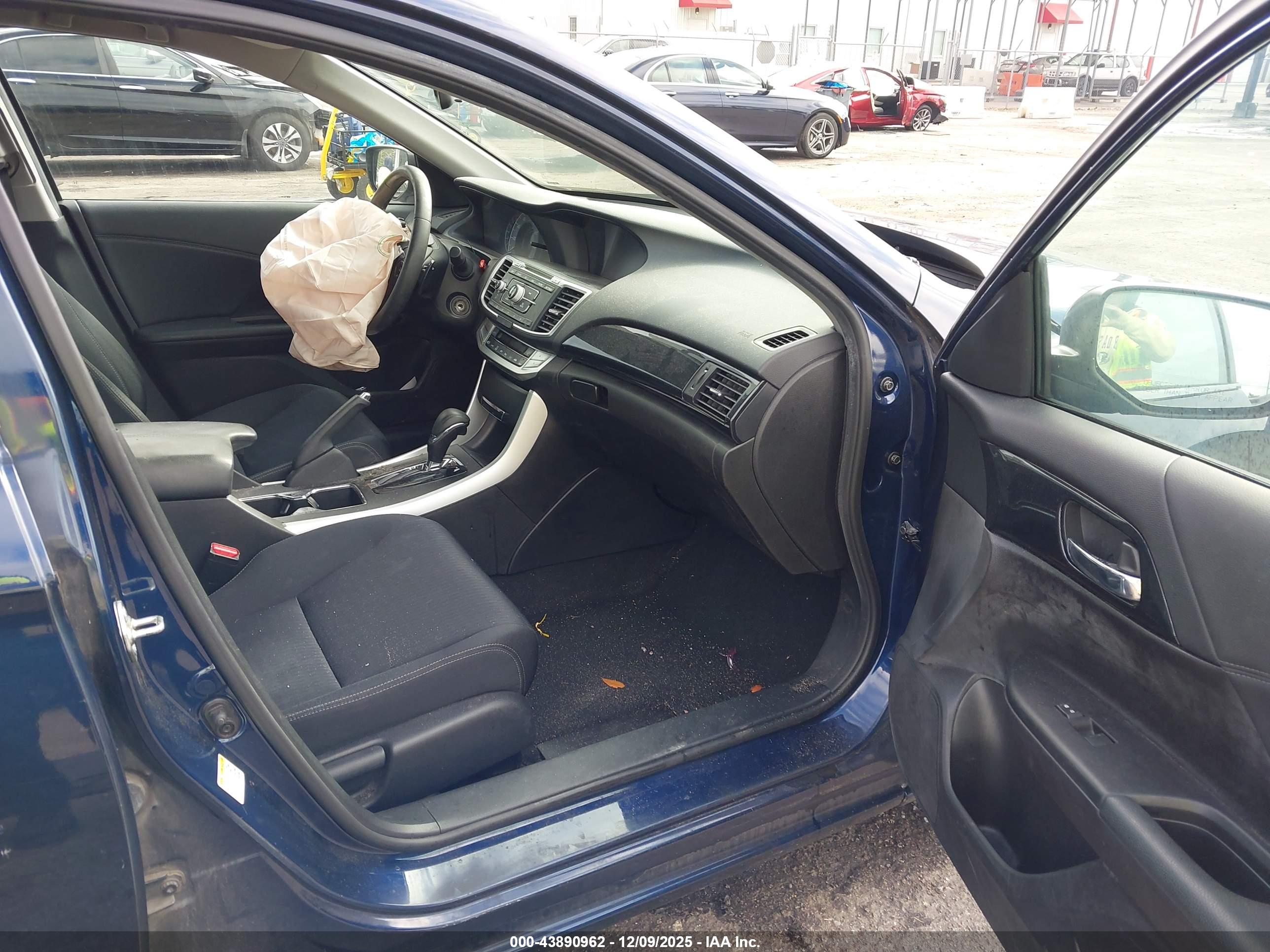 HONDA ACCORD image 5