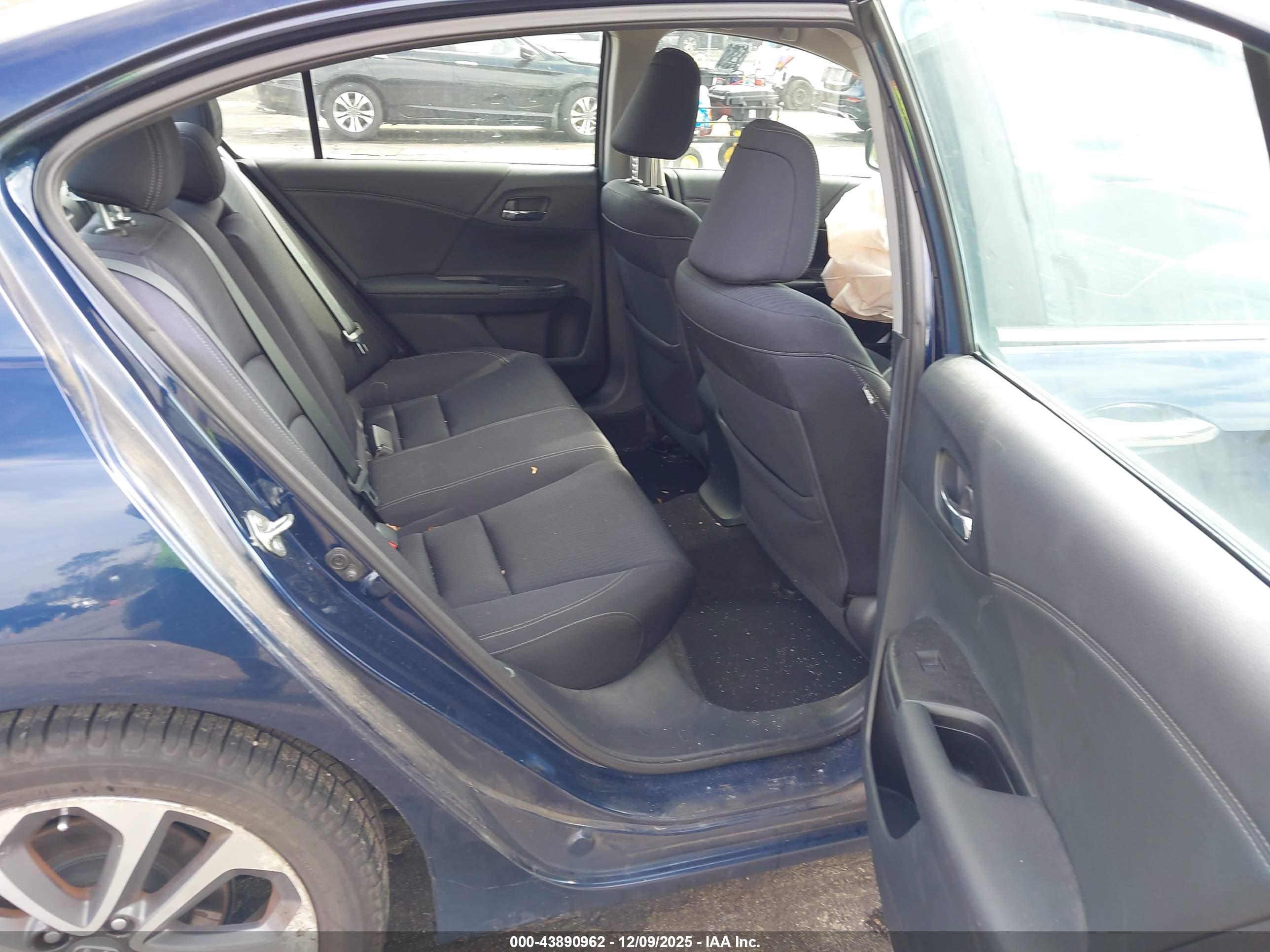 HONDA ACCORD image 8