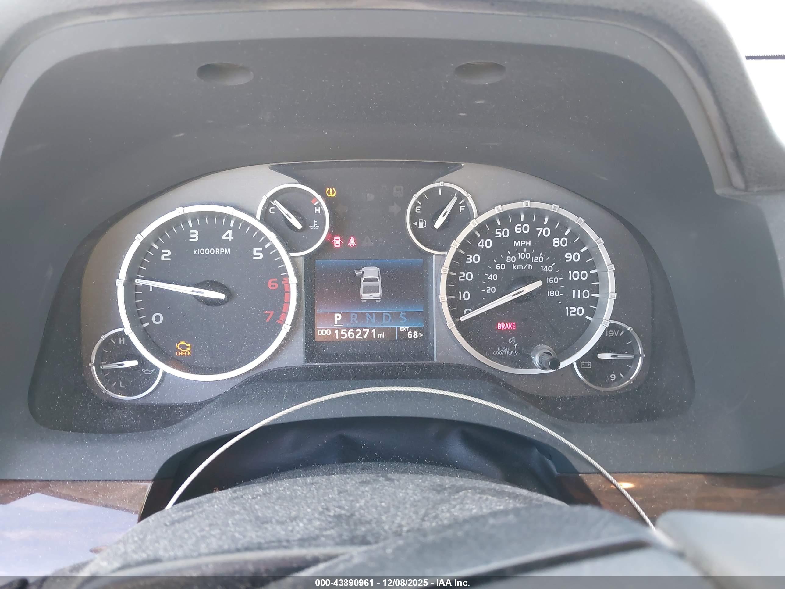 TOYOTA TUNDRA image 7