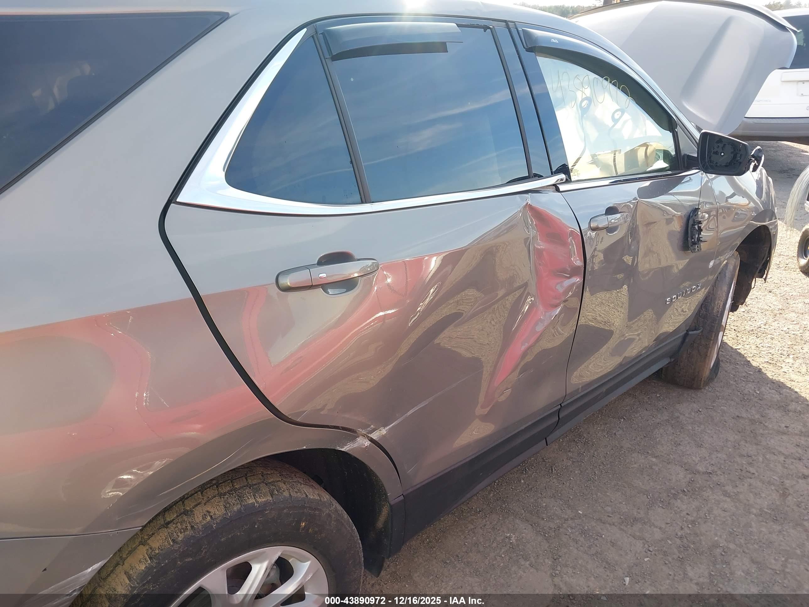 CHEVROLET EQUINOX image 6