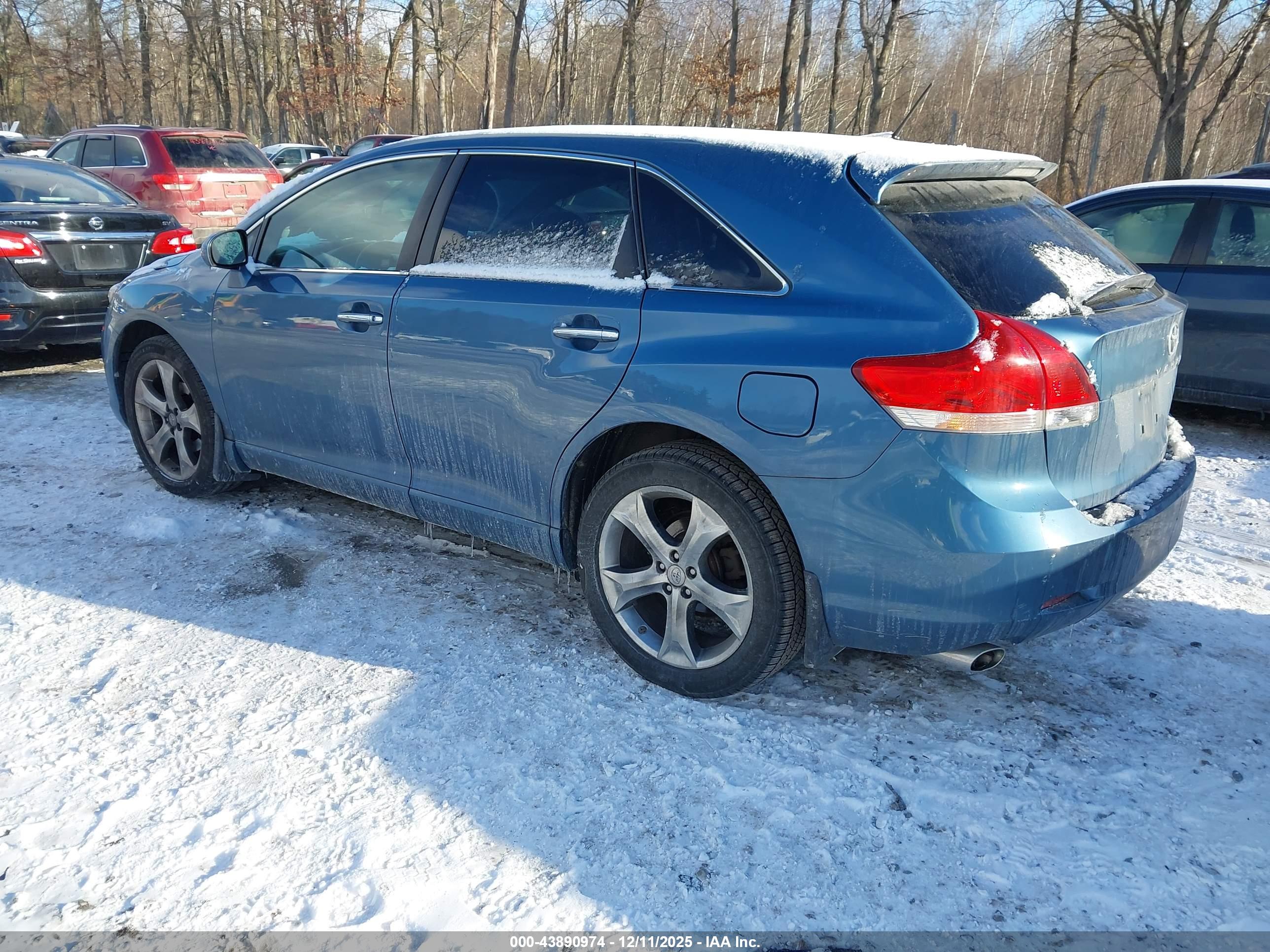 TOYOTA VENZA image 3