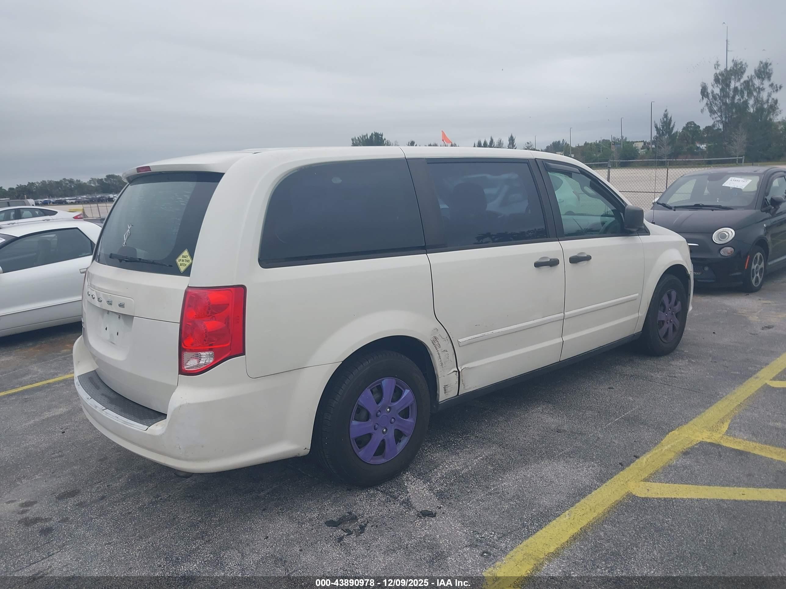 DODGE GRAND image 4