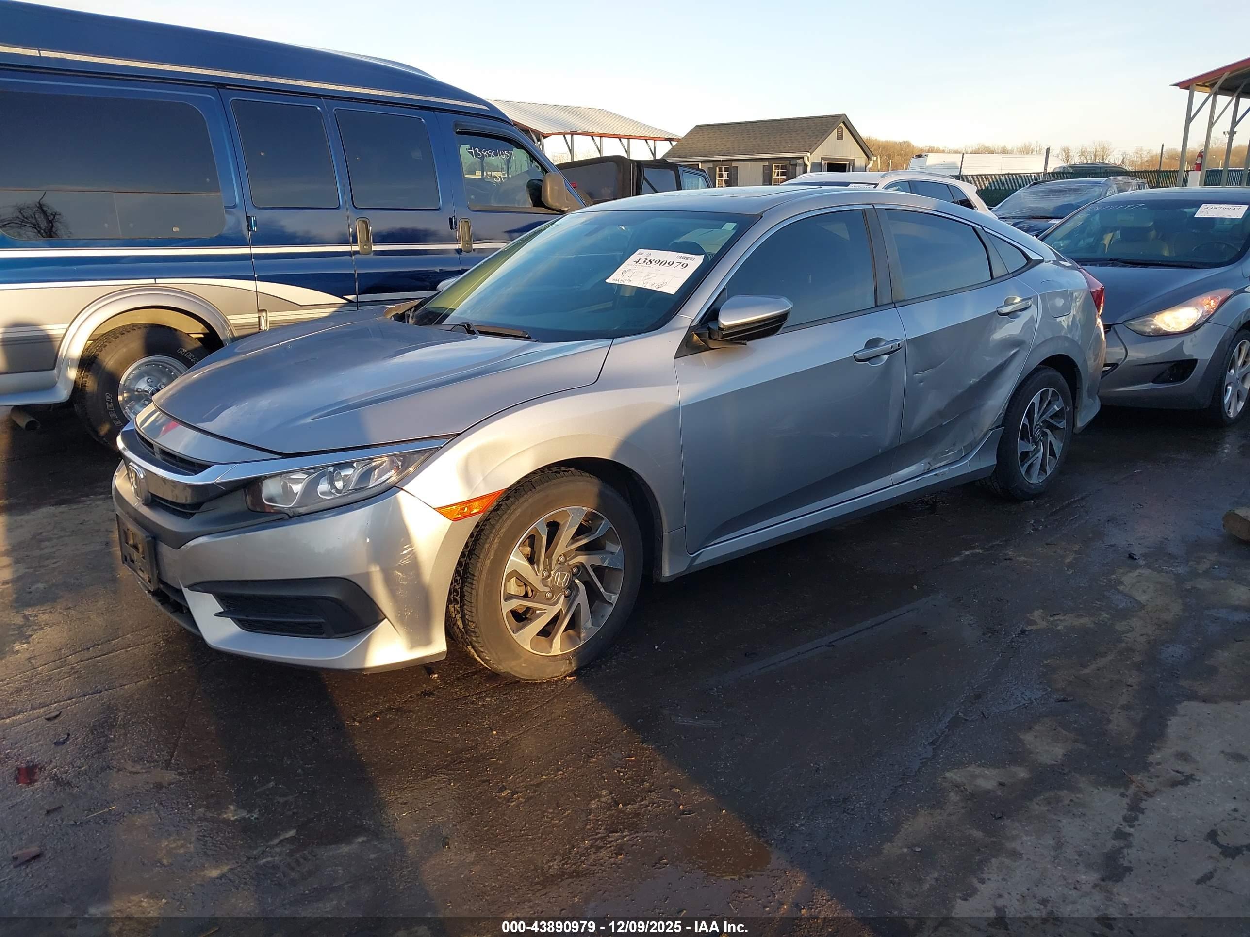 HONDA CIVIC image 2