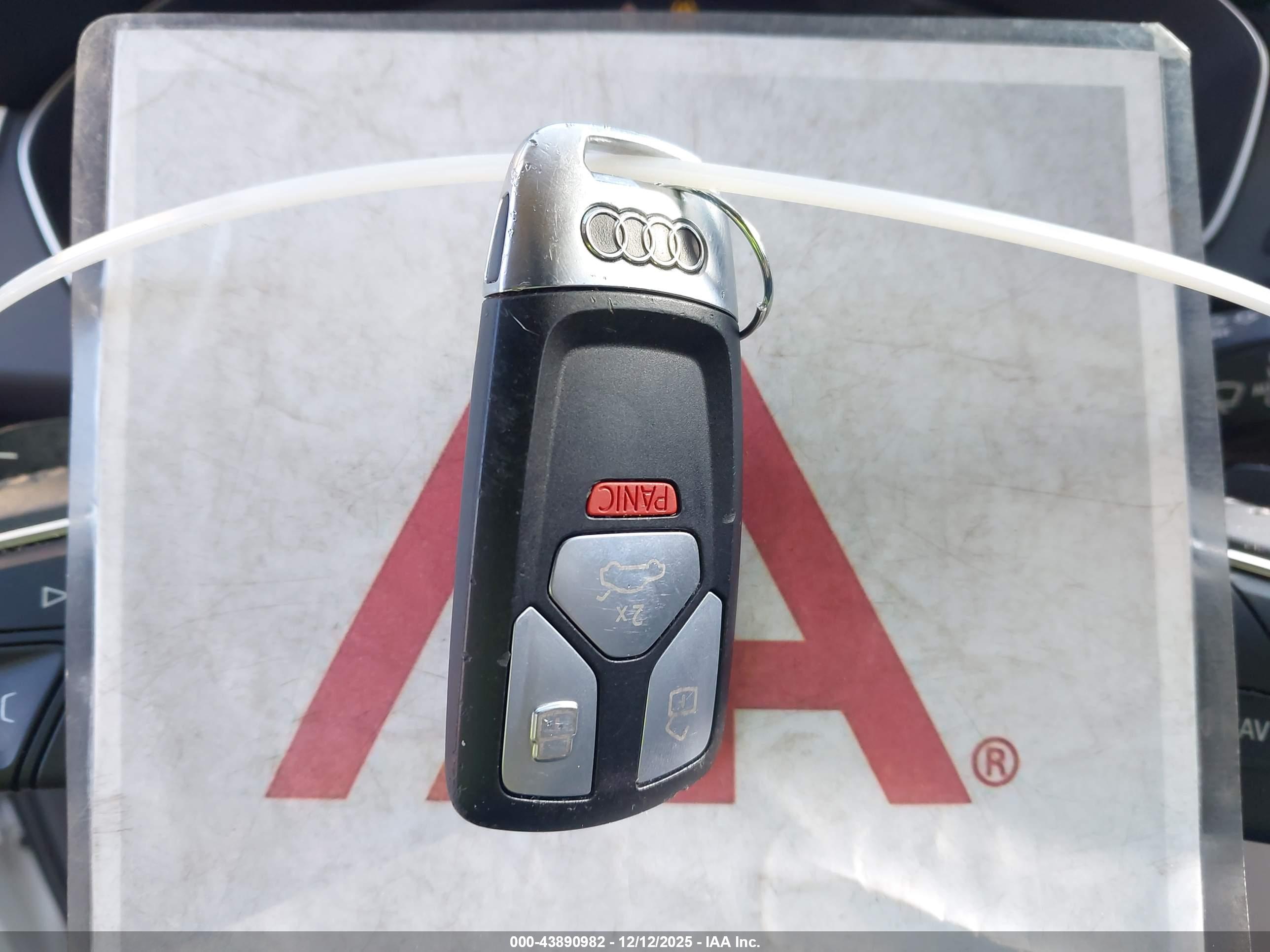 AUDI Q5 image 11