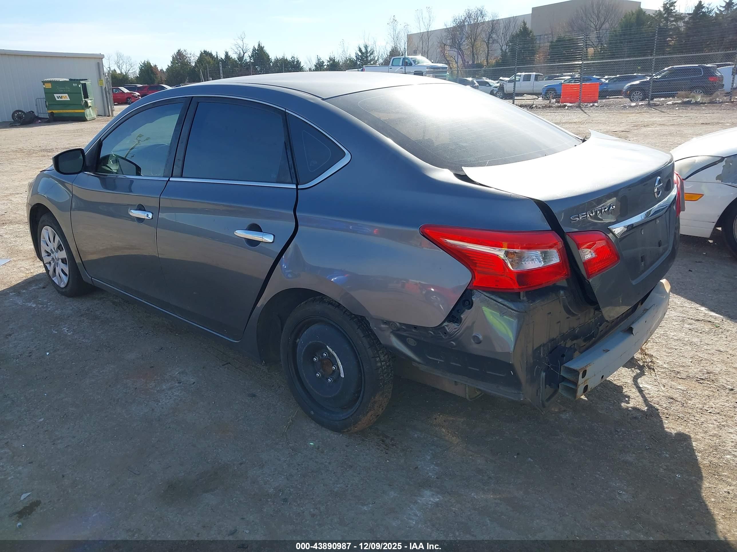 NISSAN SENTRA image 3