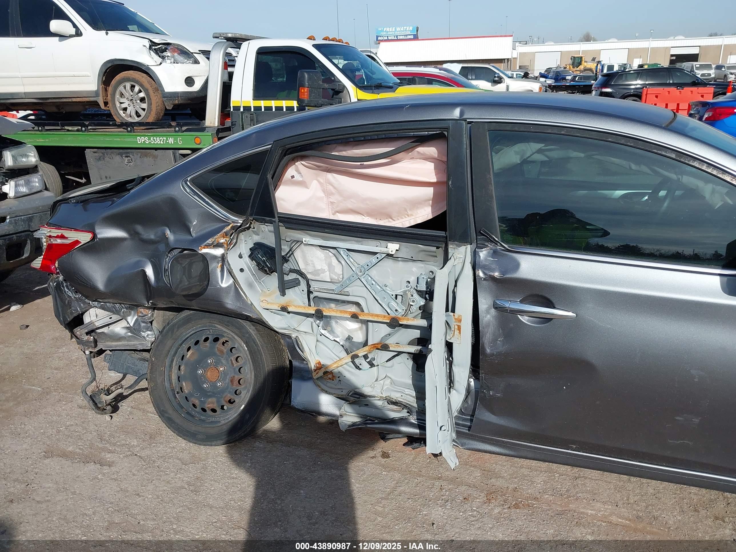 NISSAN SENTRA image 6