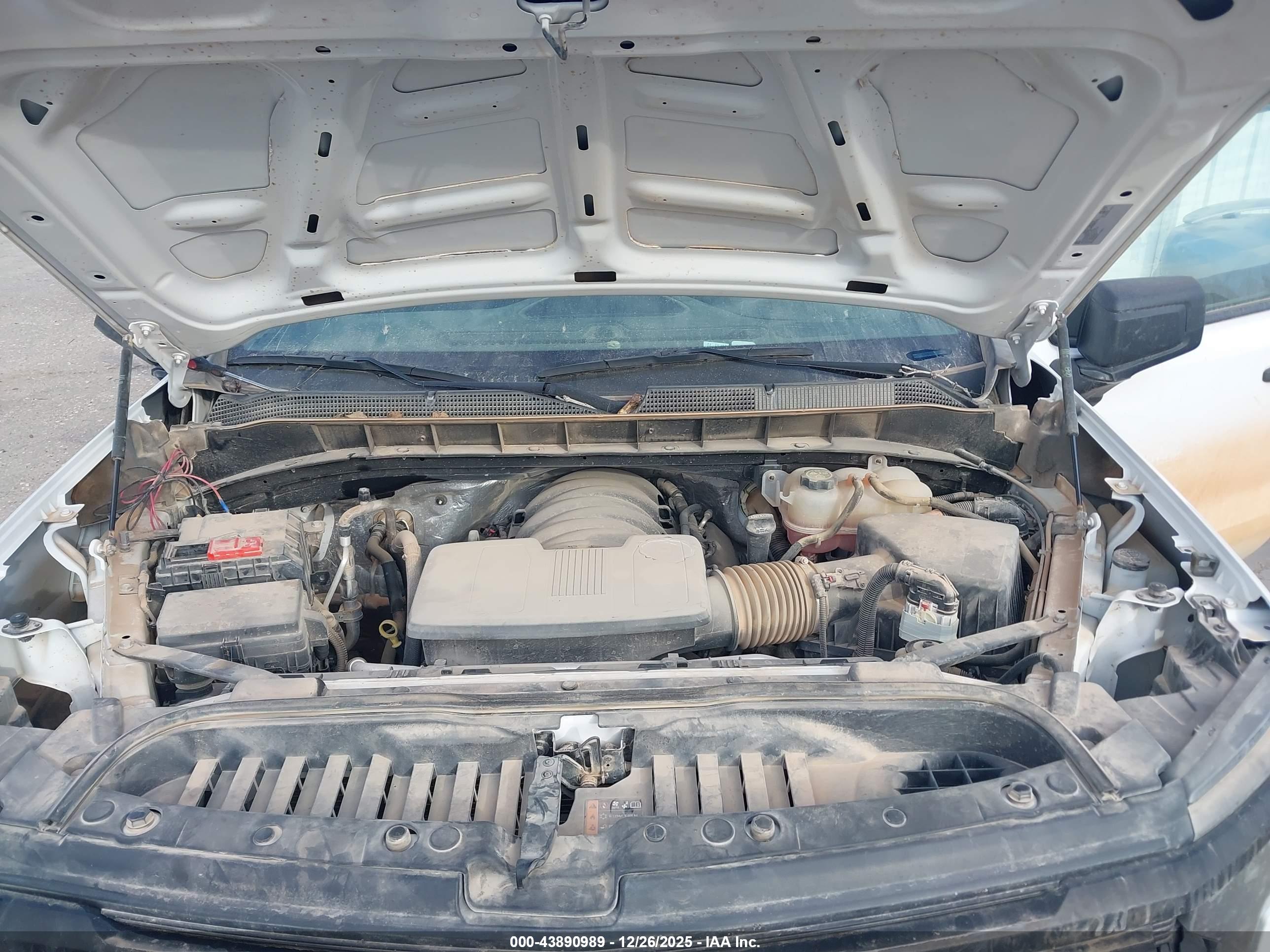 CHEVROLET SILVERADO image 10
