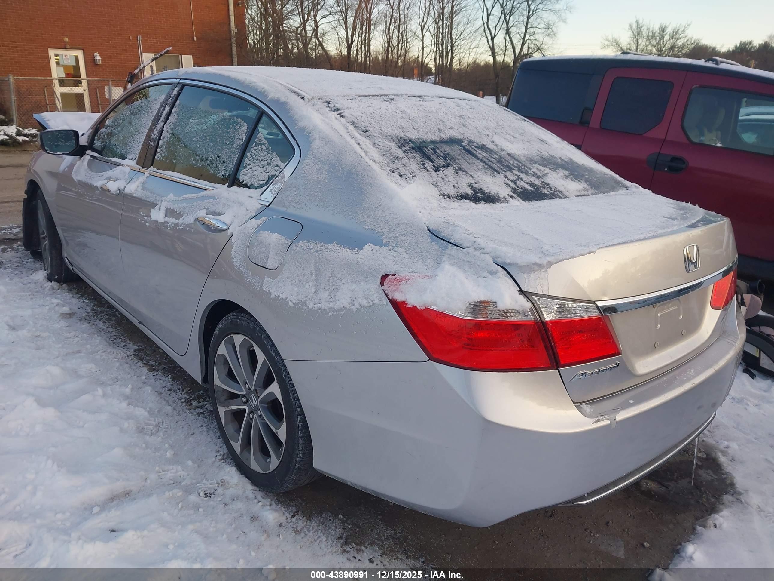 HONDA ACCORD image 3