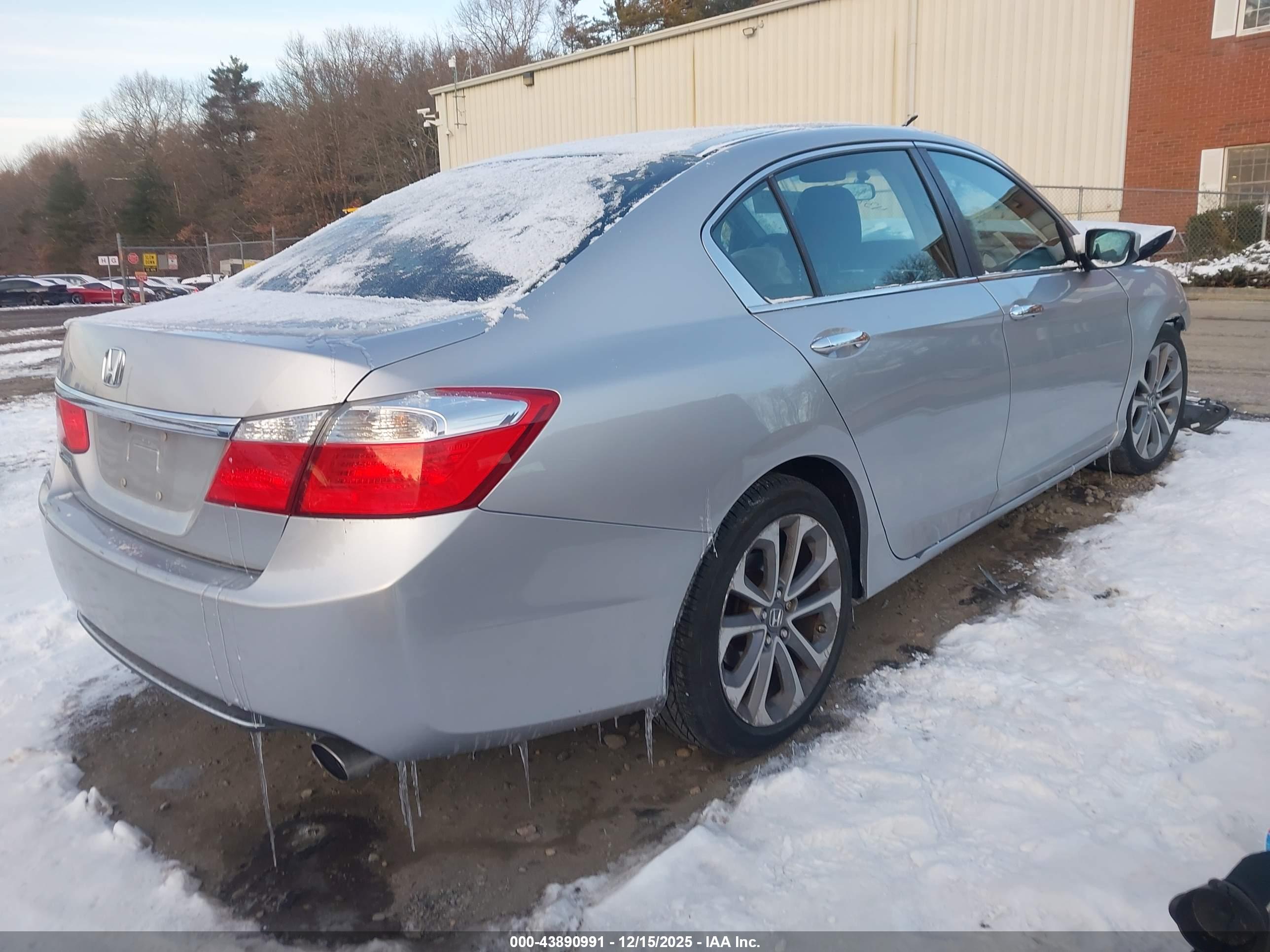 HONDA ACCORD image 4