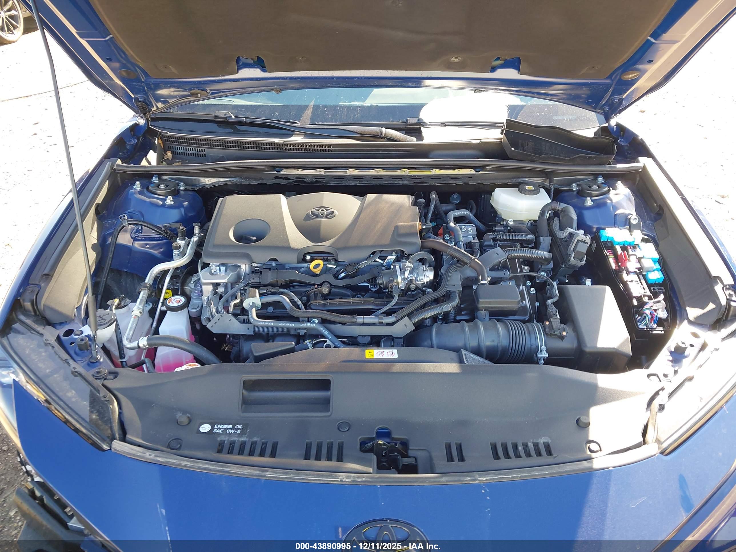TOYOTA CAMRY image 10